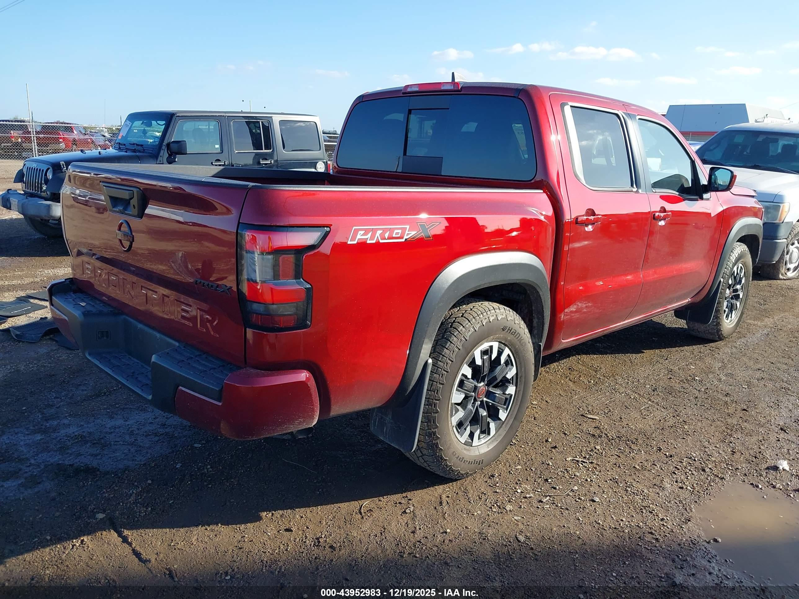 NISSAN FRONTIER image 4