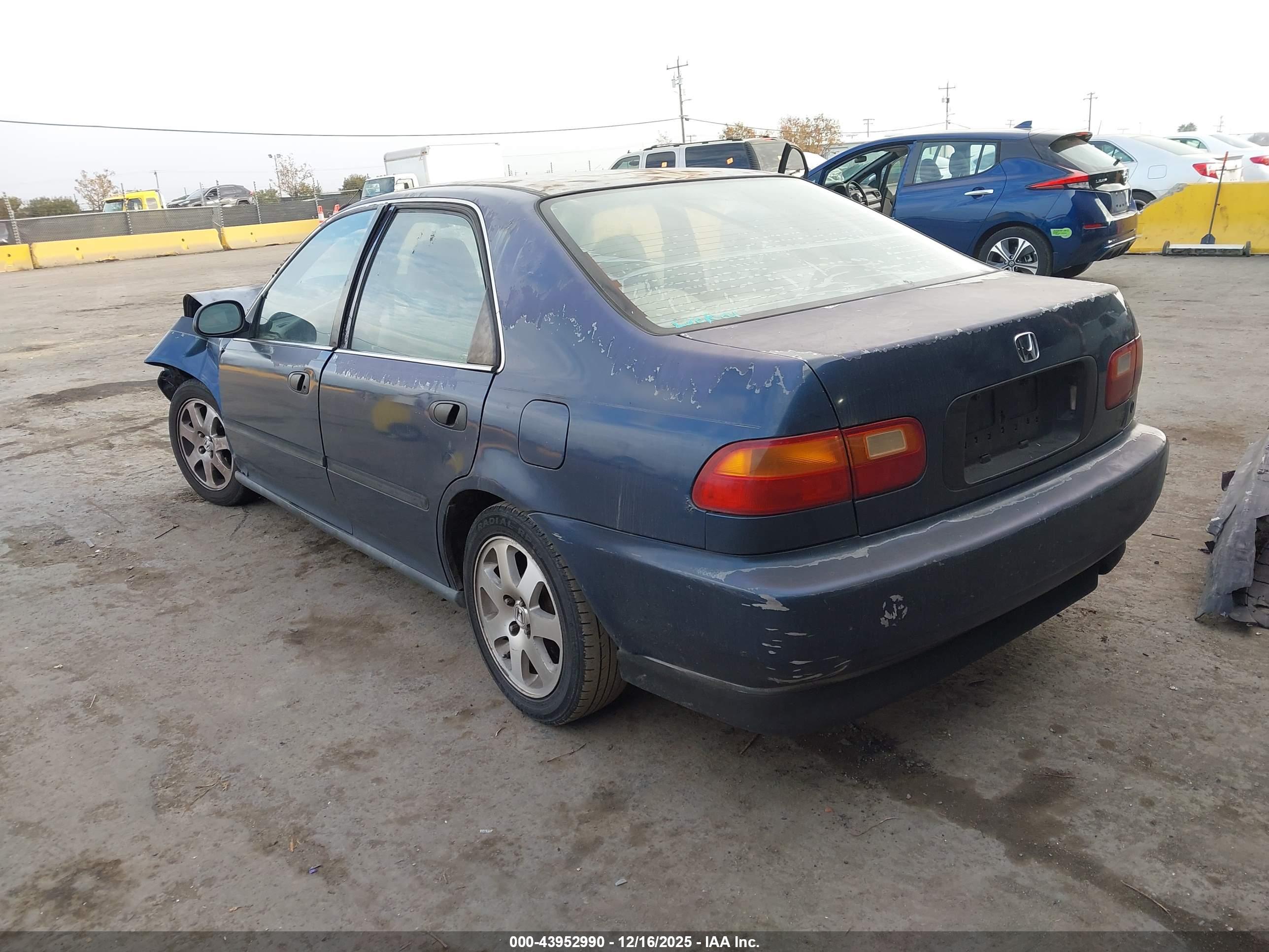 HONDA CIVIC image 3
