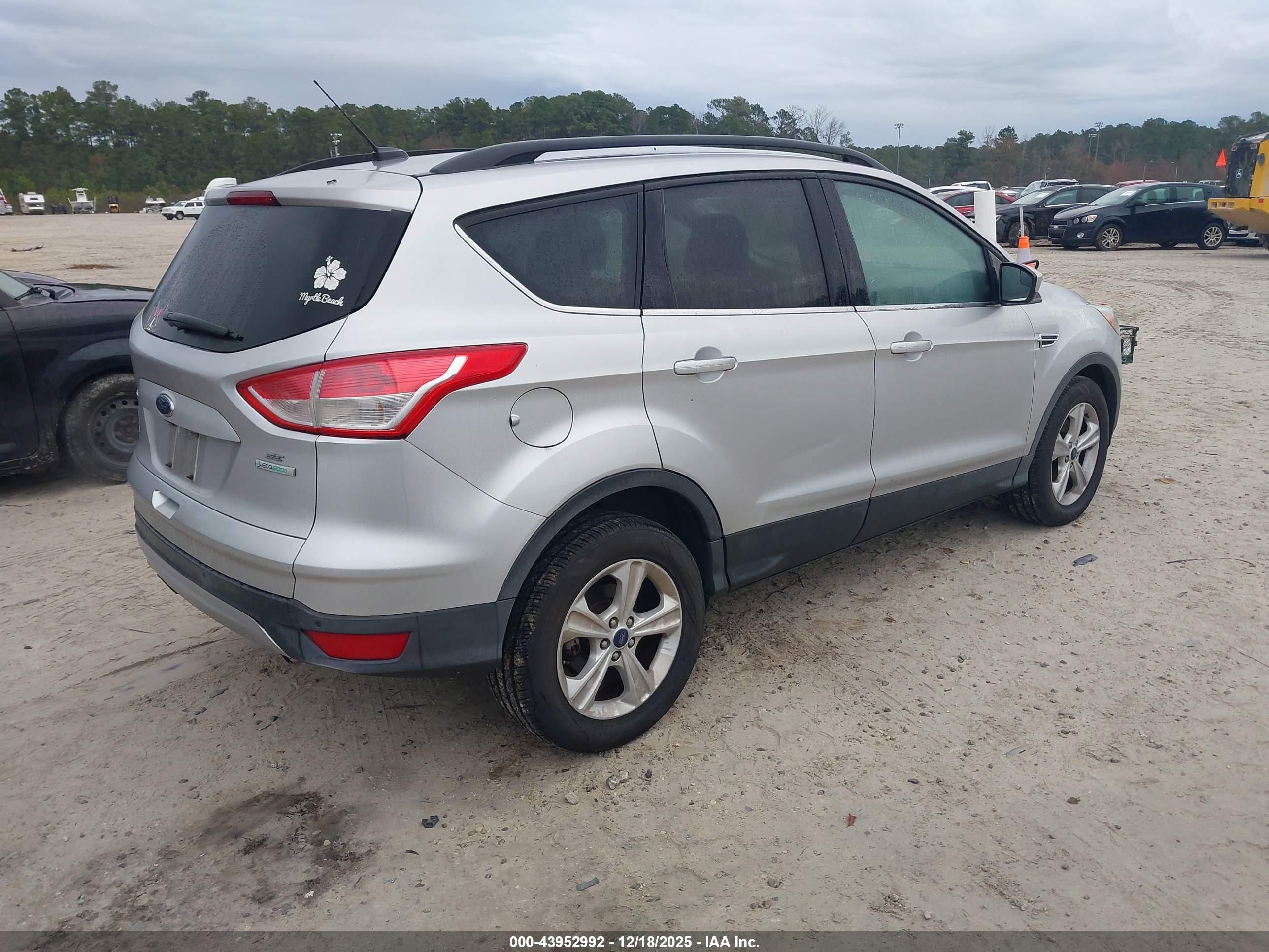 FORD ESCAPE image 4