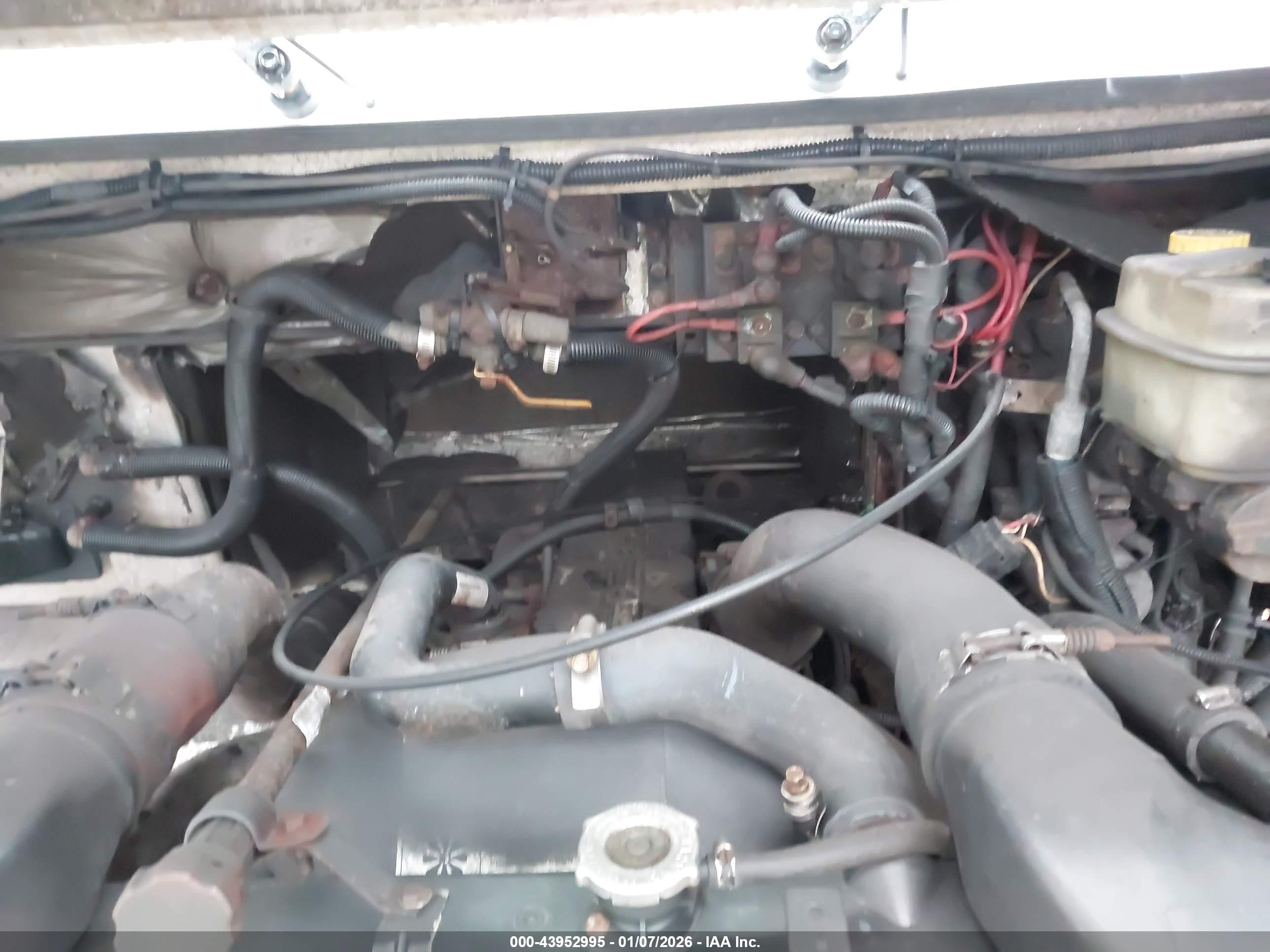 FREIGHTLINER CHASSIS image 10