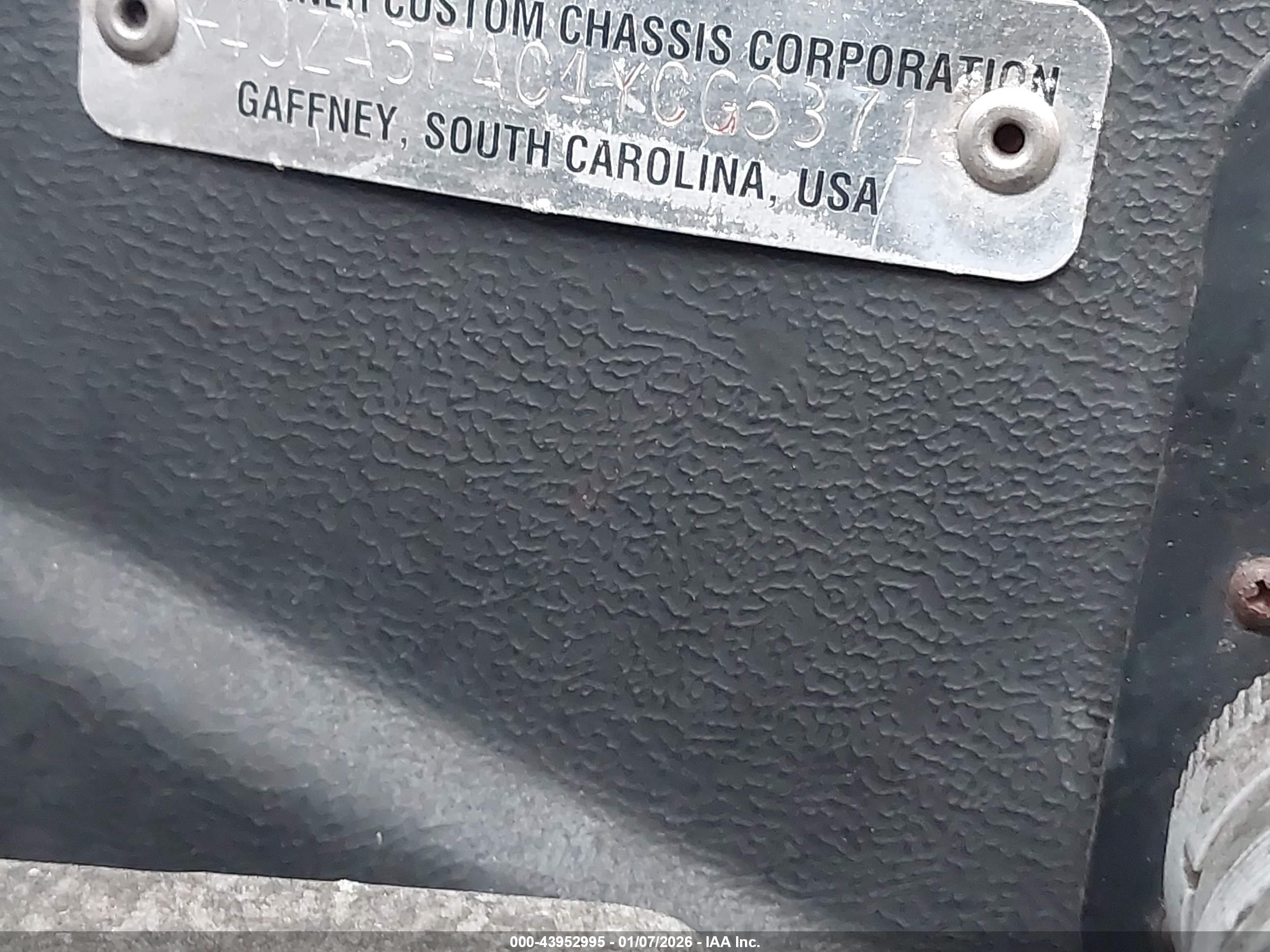 FREIGHTLINER CHASSIS image 9