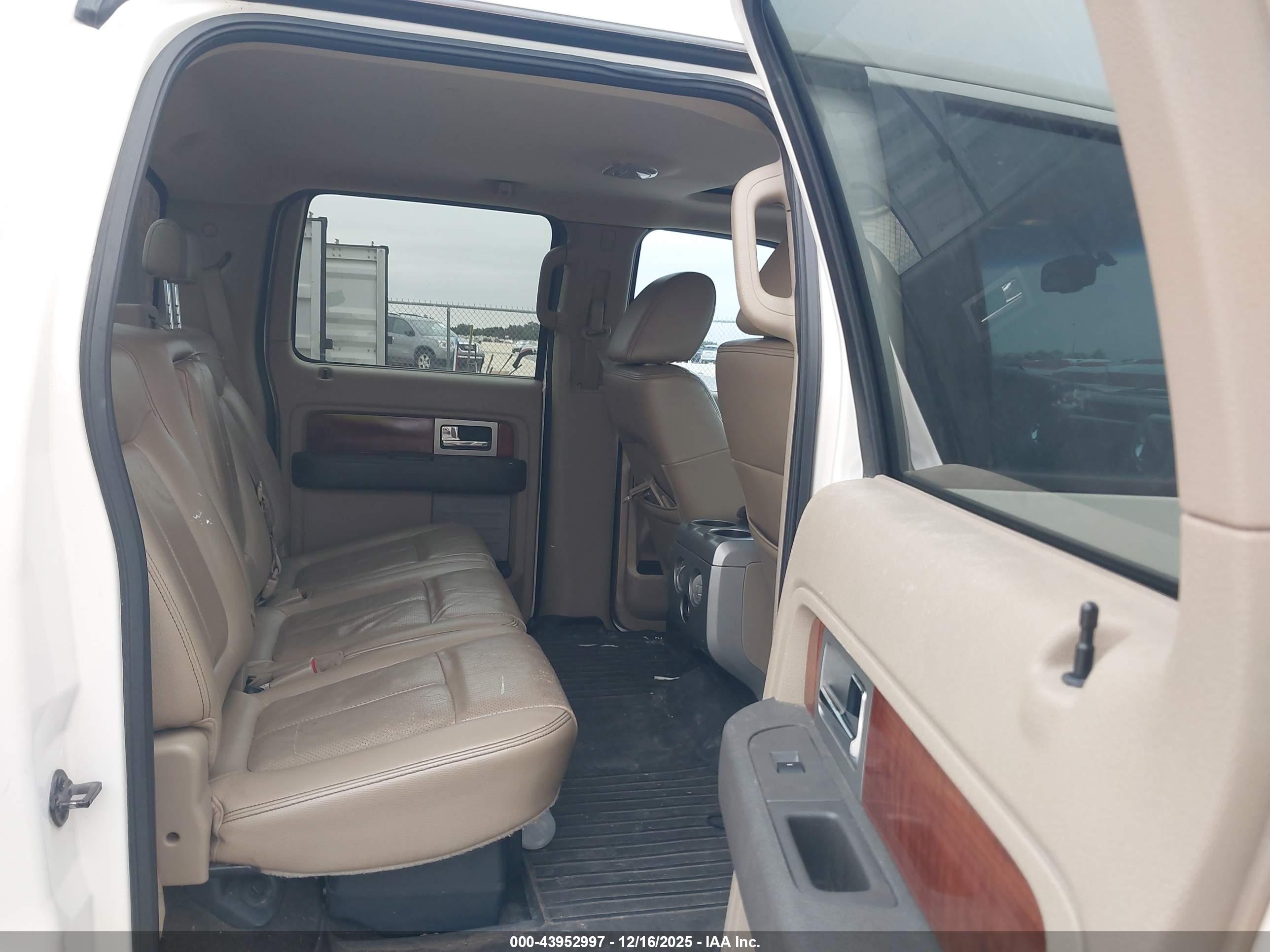 FORD F-150 image 8