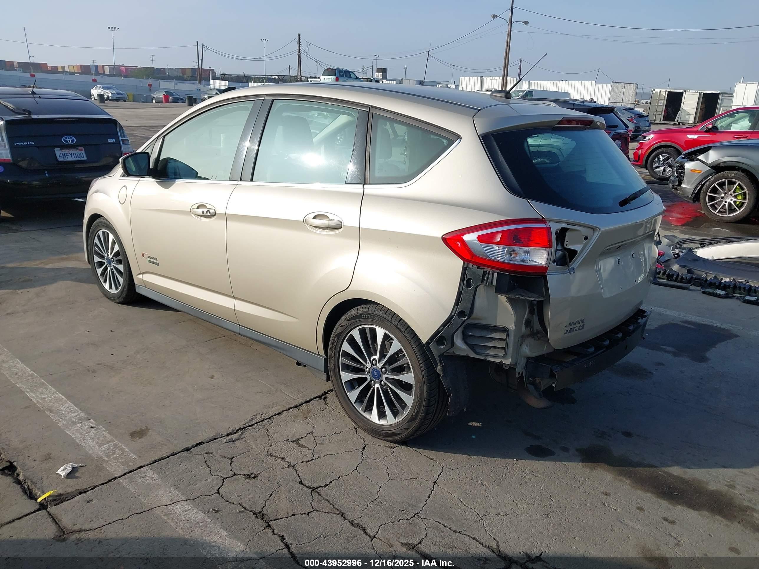 FORD C-MAX image 3