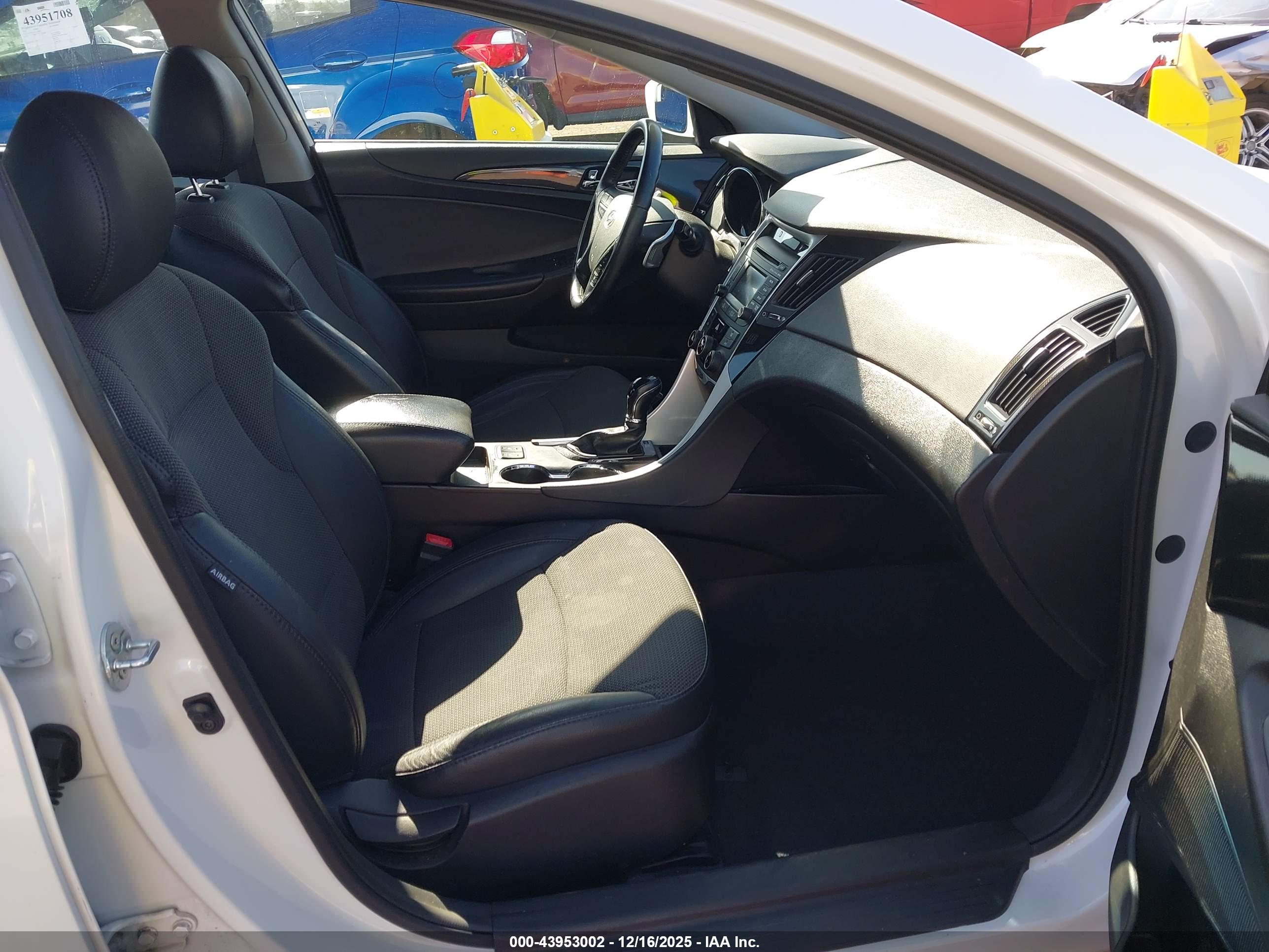HYUNDAI SONATA image 5