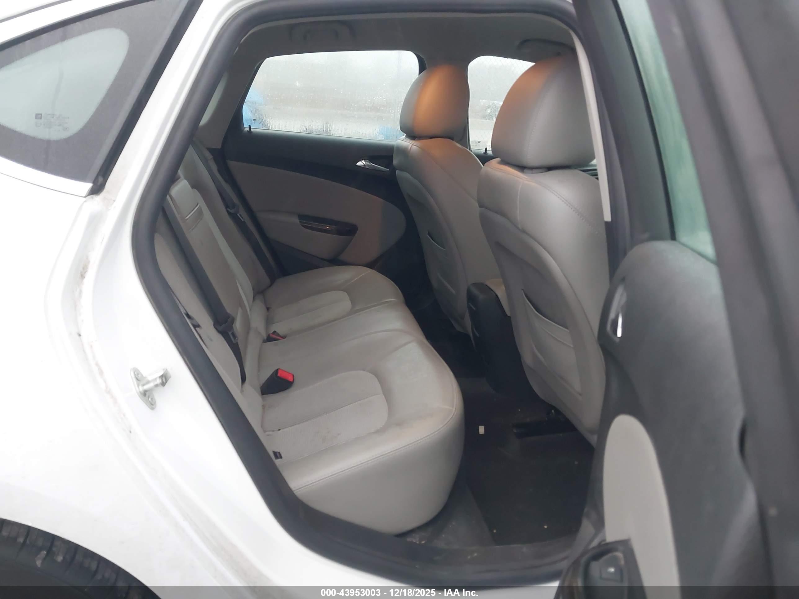 BUICK VERANO image 8
