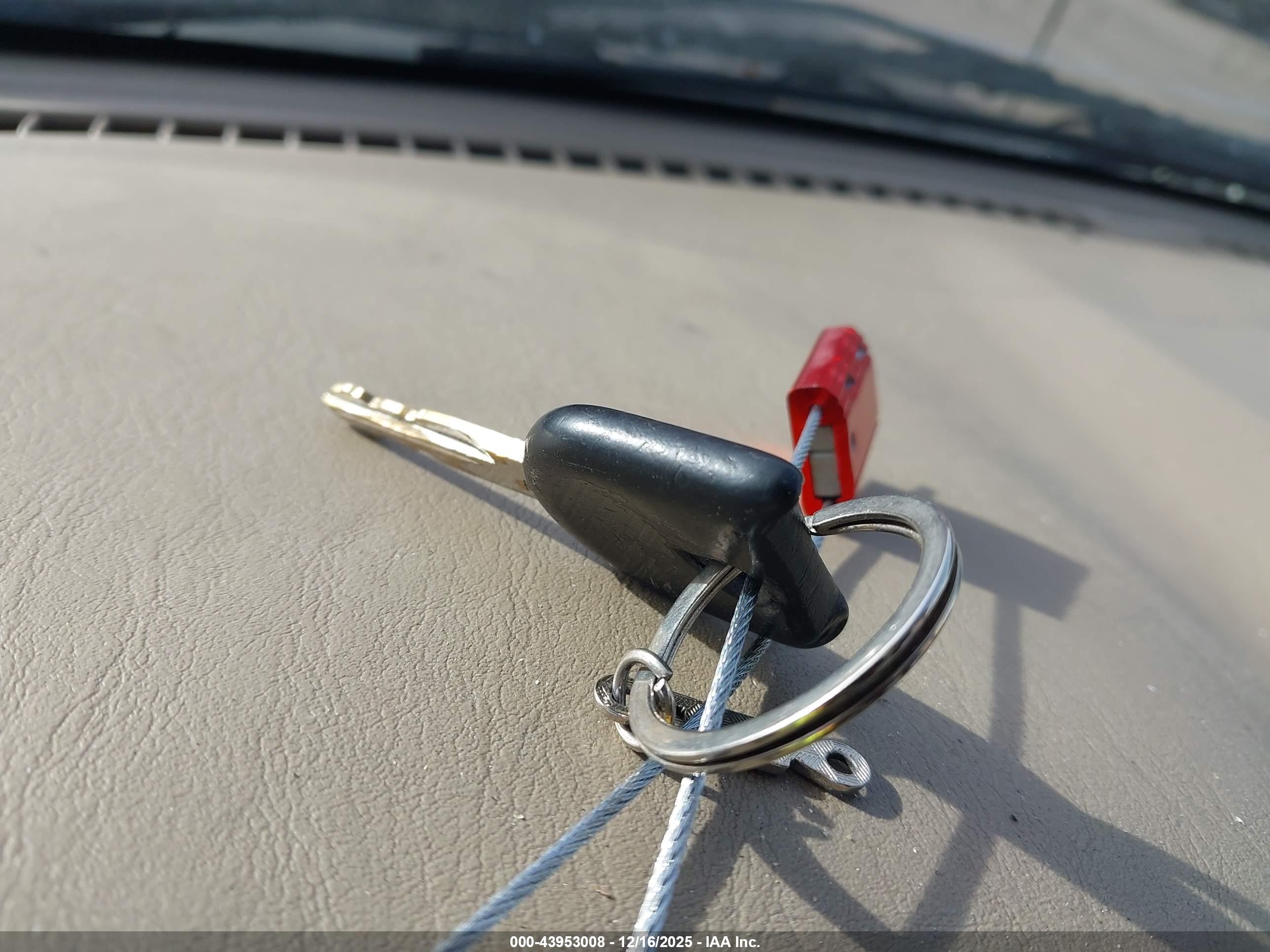 FORD ESCAPE image 11