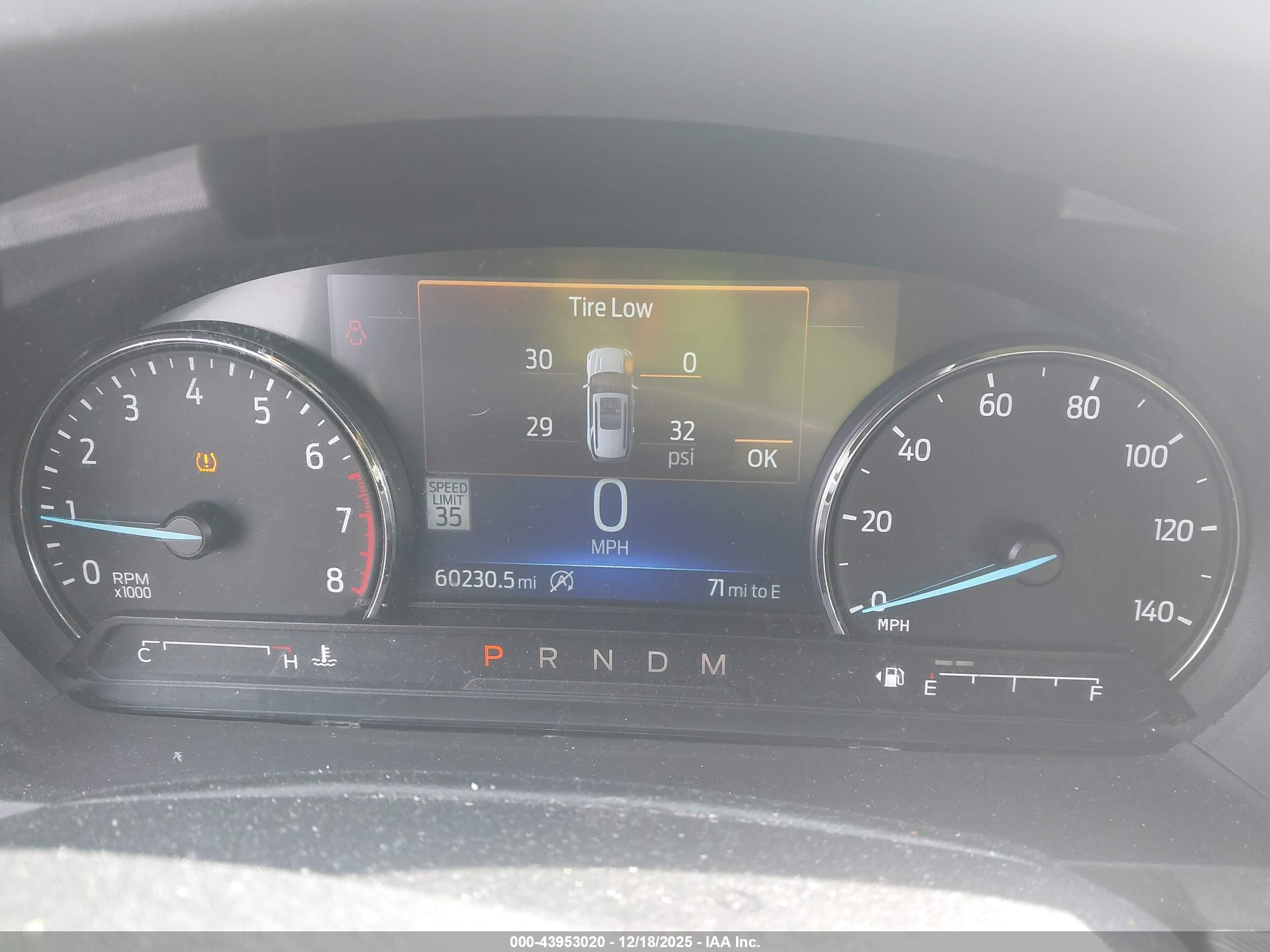 FORD EXPLORER image 7