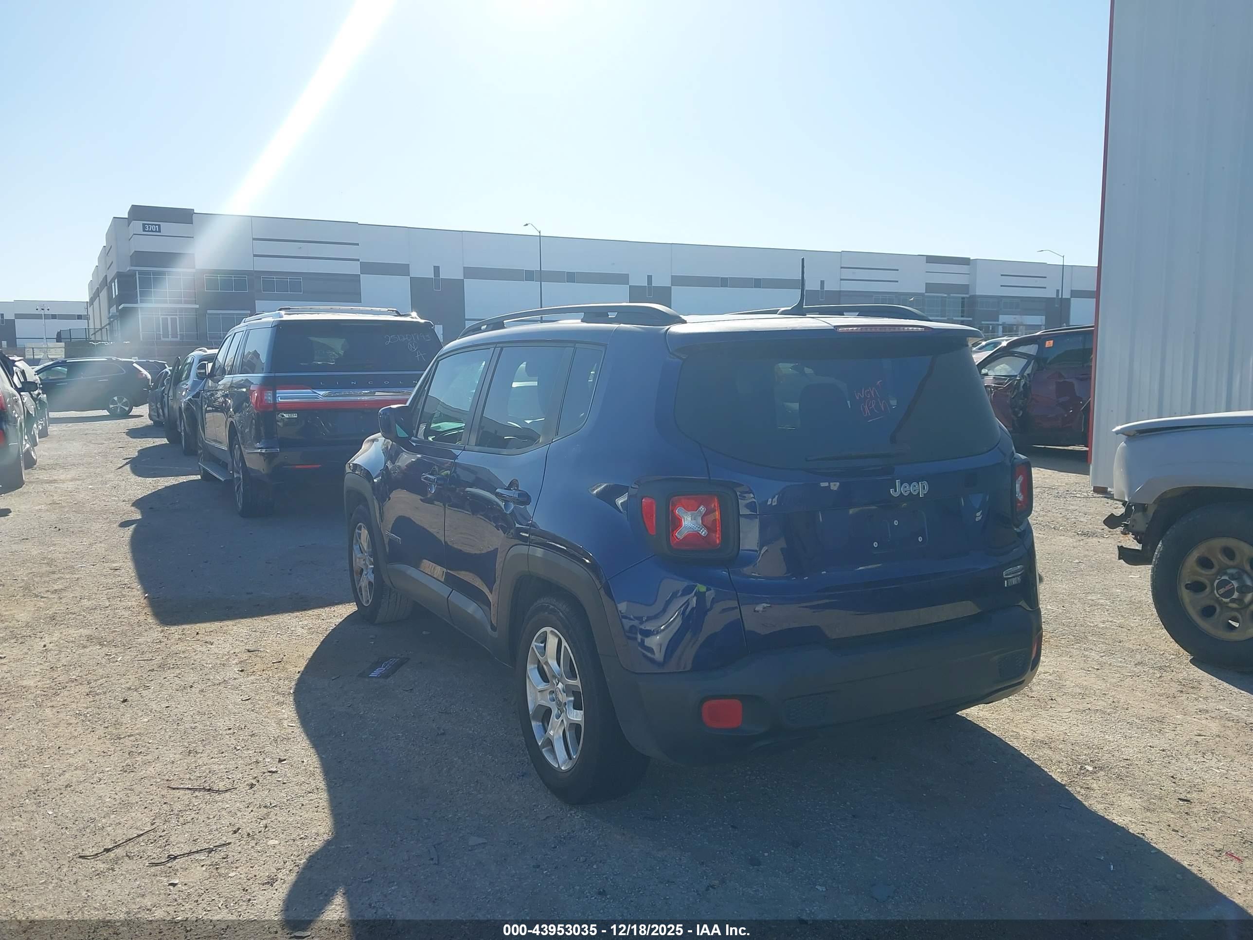 JEEP RENEGADE image 3