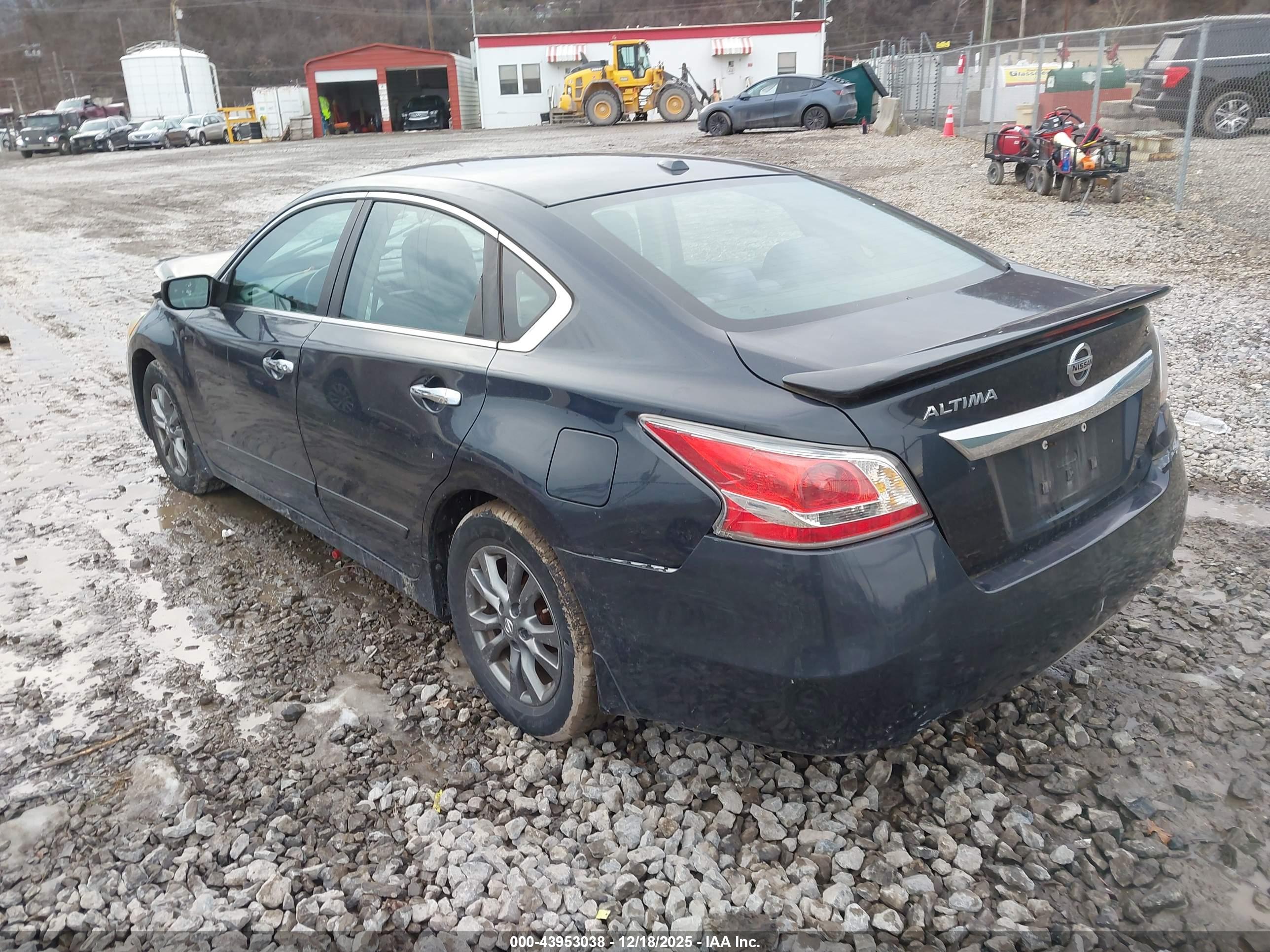 NISSAN ALTIMA image 3