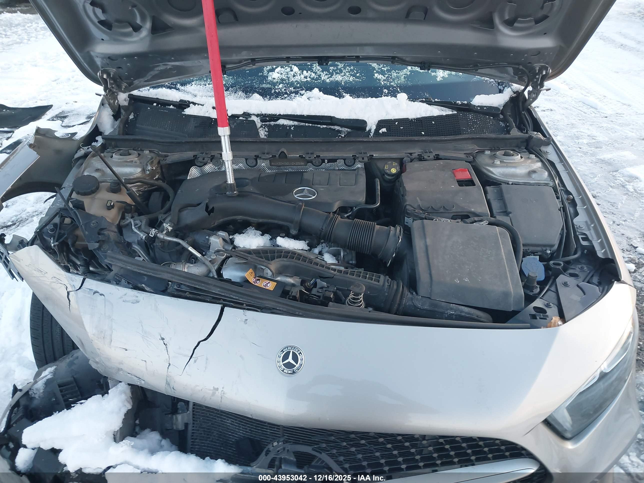 MERCEDES-BENZ A image 10