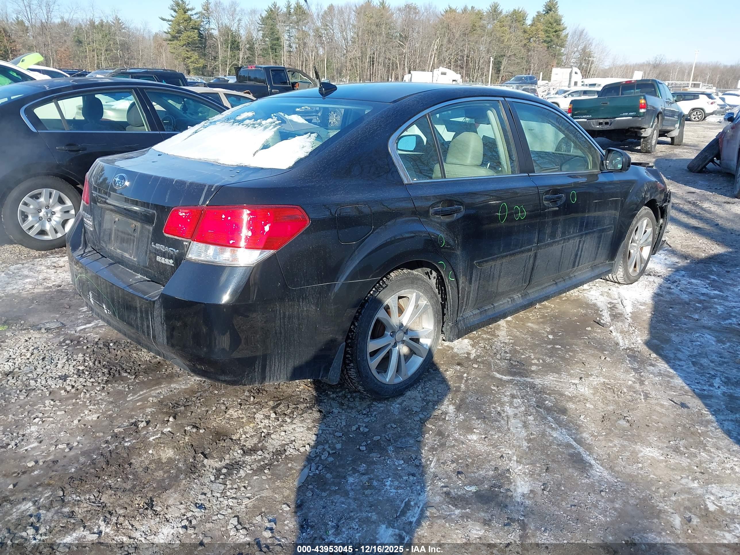 SUBARU LEGACY image 4