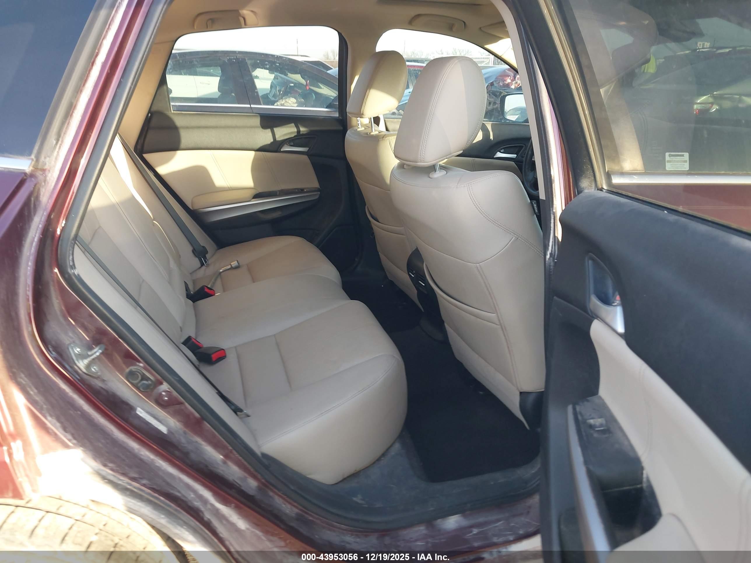 HONDA CROSSTOUR image 8