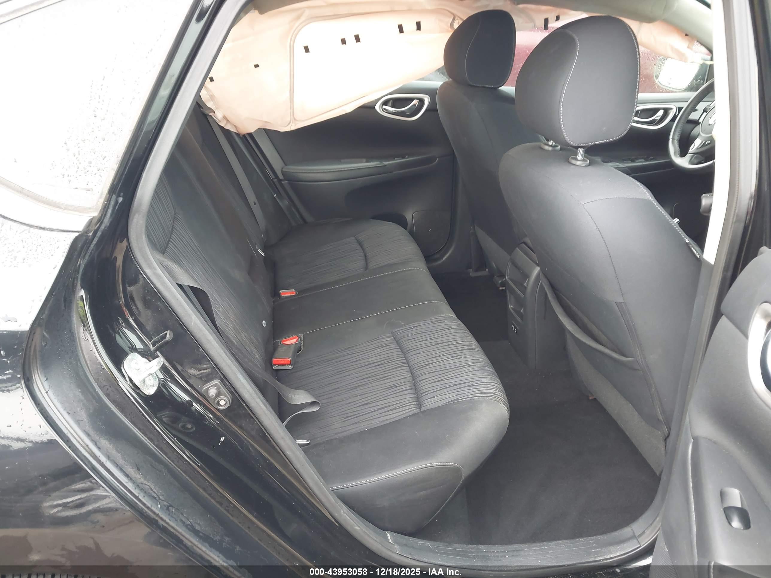 NISSAN SENTRA image 8