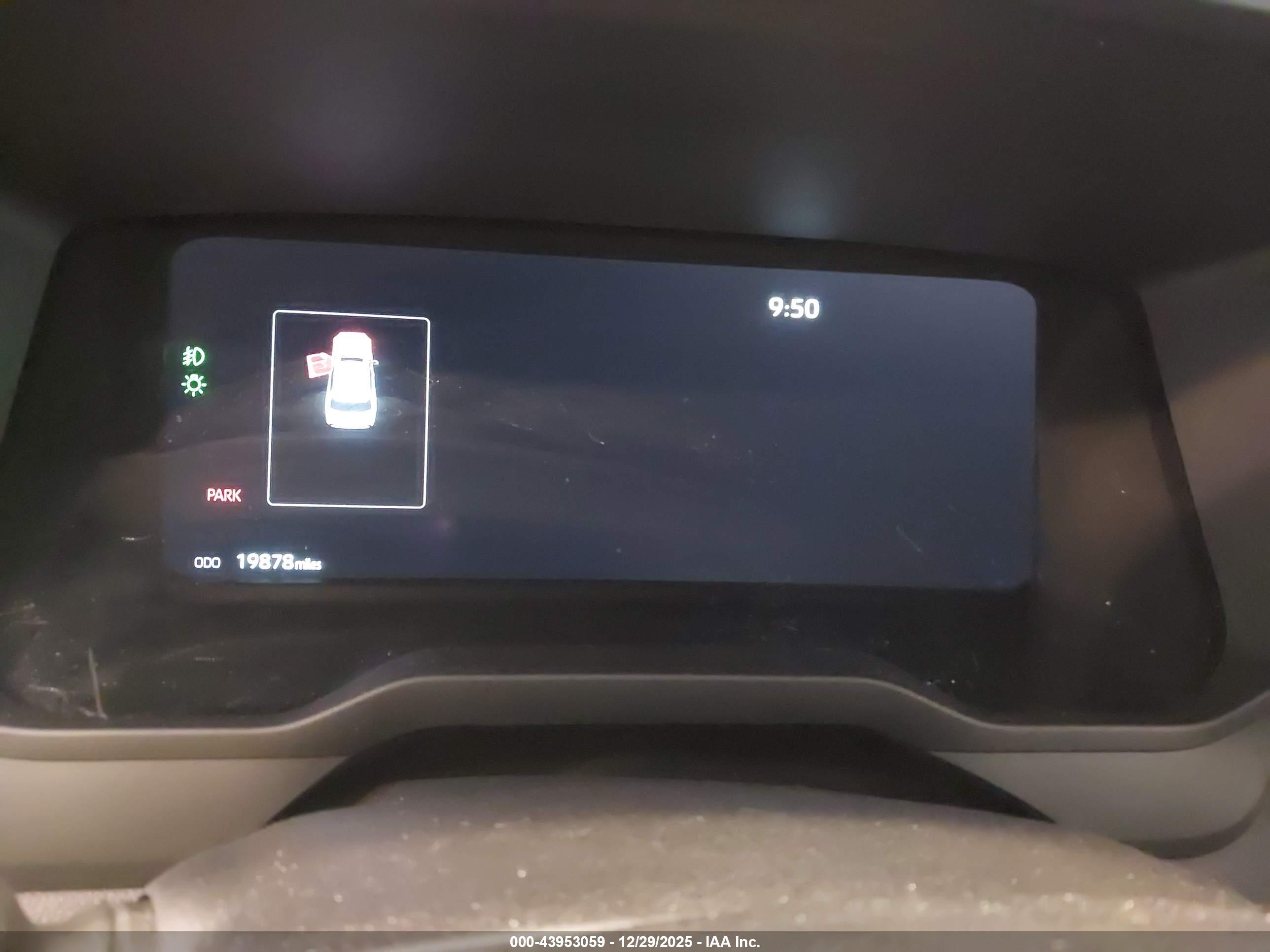 TOYOTA SEQUOIA image 7