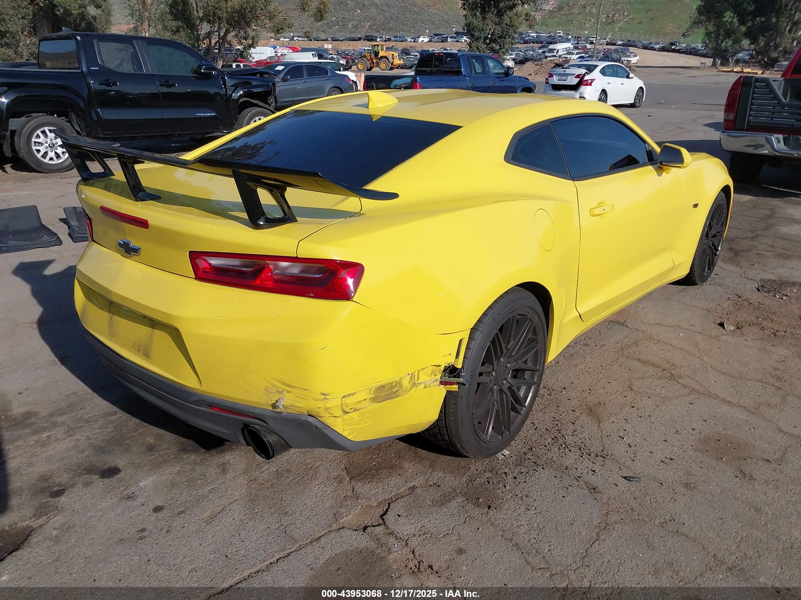 CHEVROLET CAMARO image 4