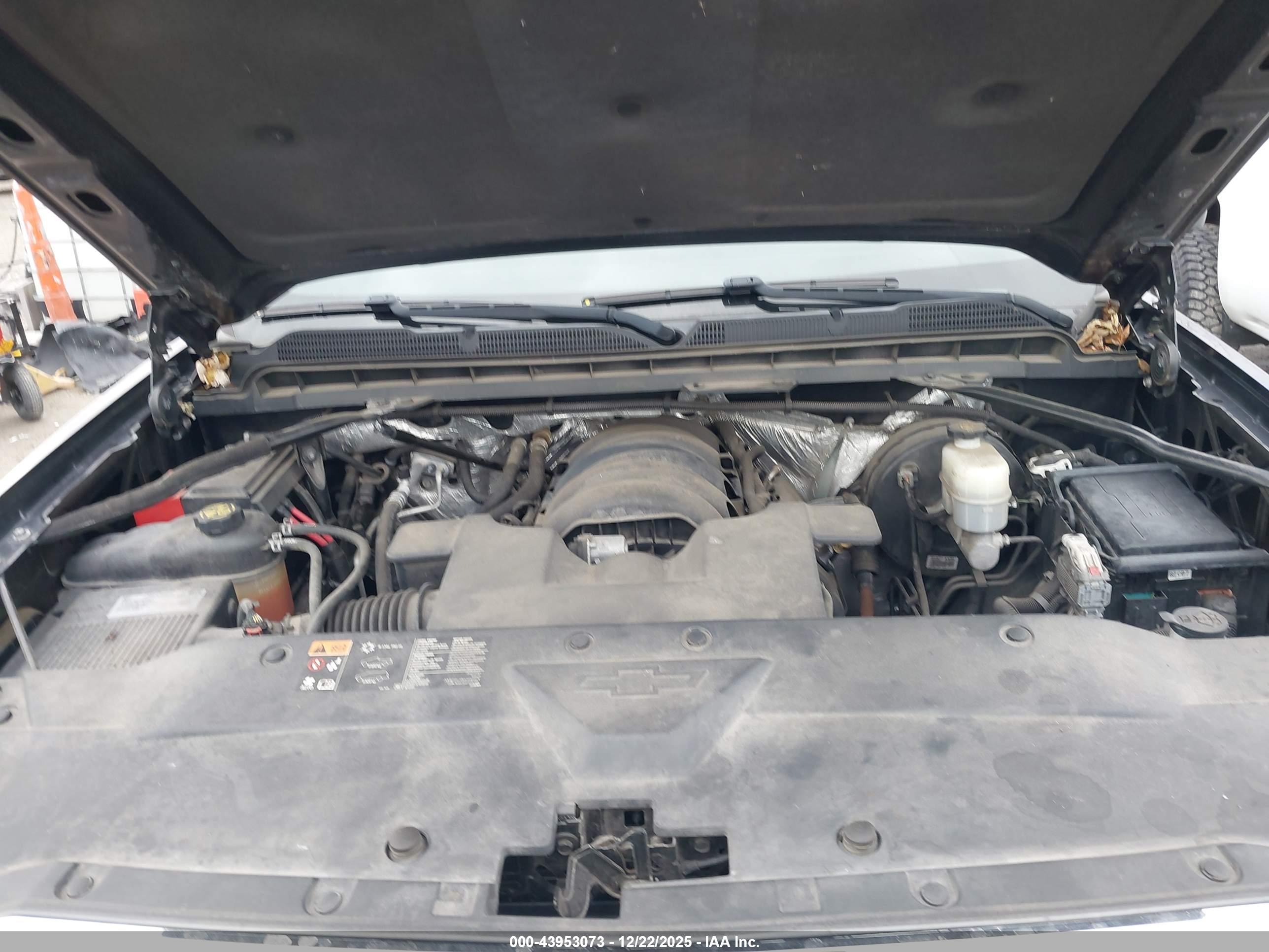 CHEVROLET SILVERADO image 10