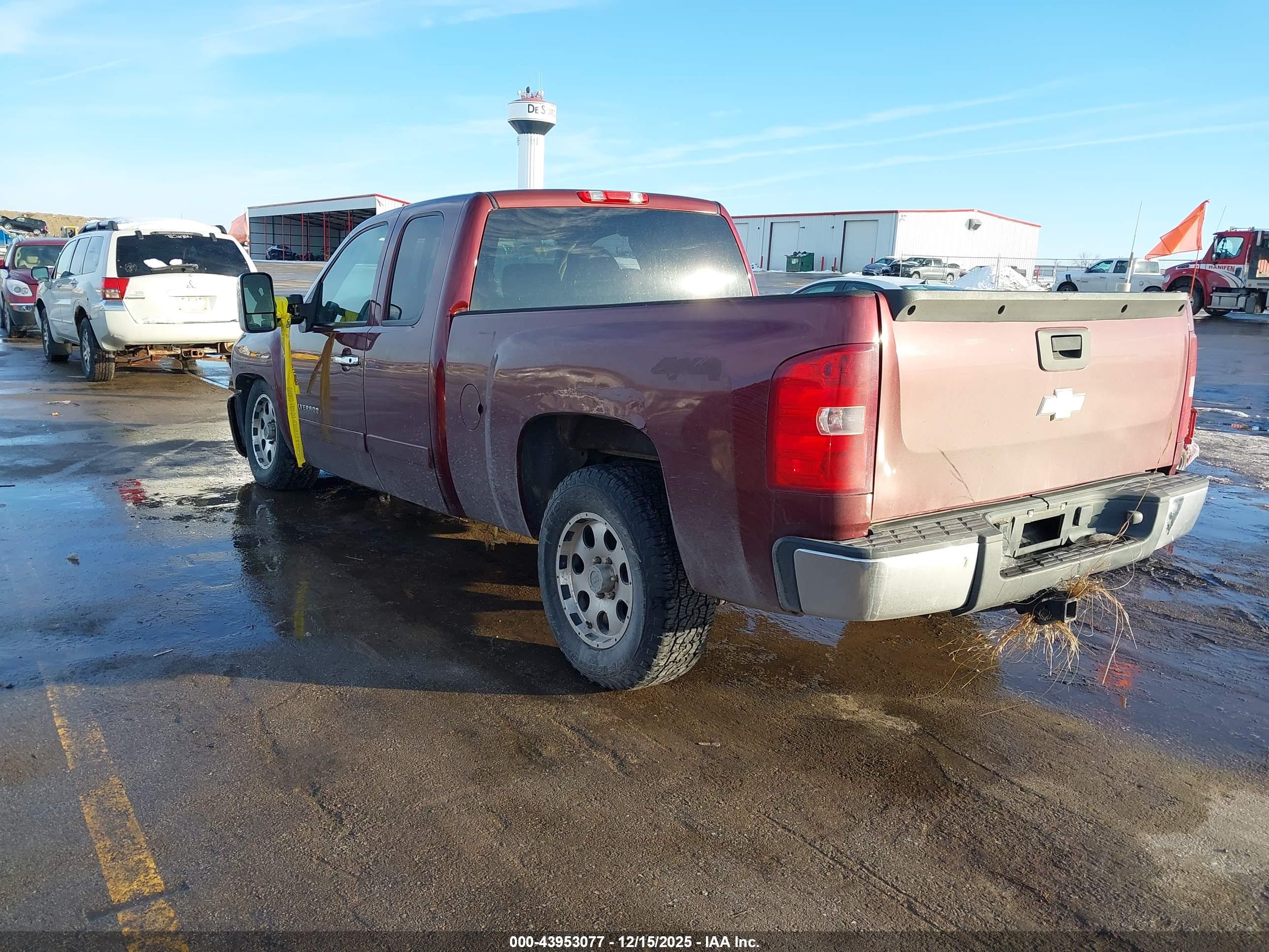 CHEVROLET SILVERADO image 3