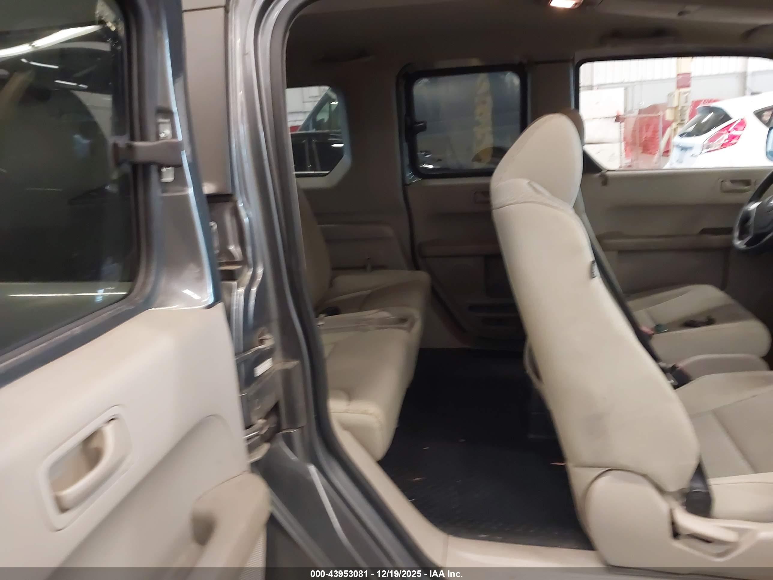 HONDA ELEMENT image 8