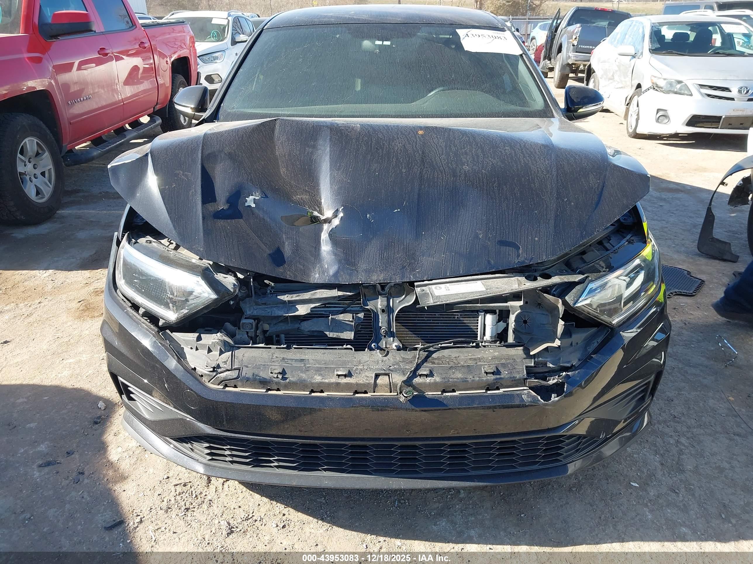 VOLKSWAGEN JETTA image 6