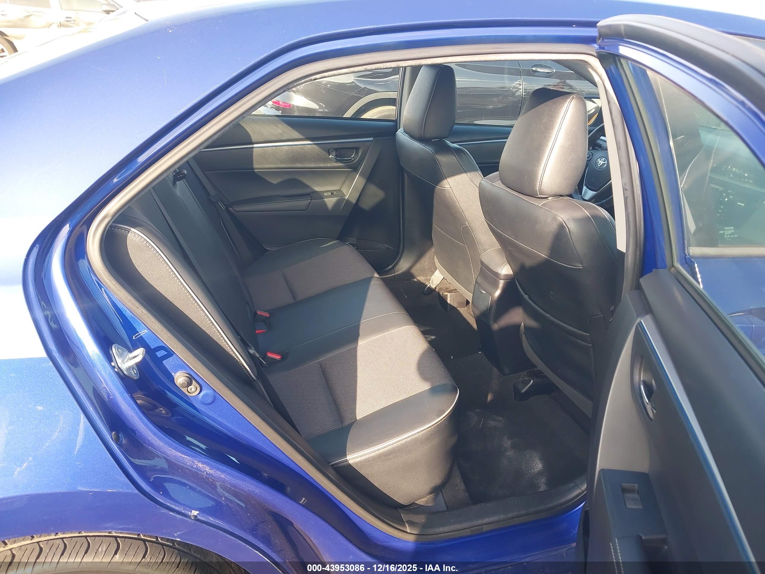 TOYOTA COROLLA image 8