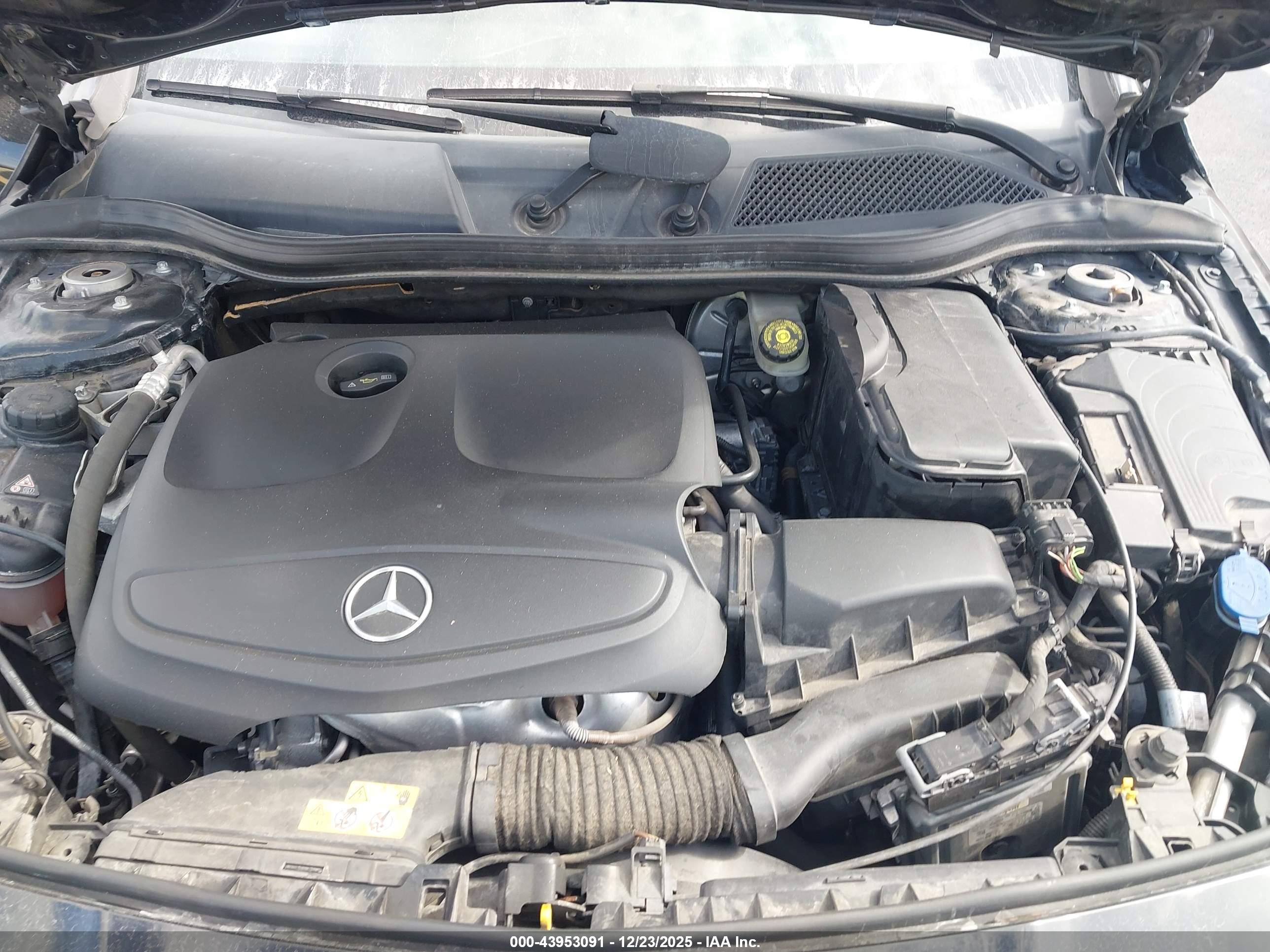MERCEDES-BENZ CLA image 10