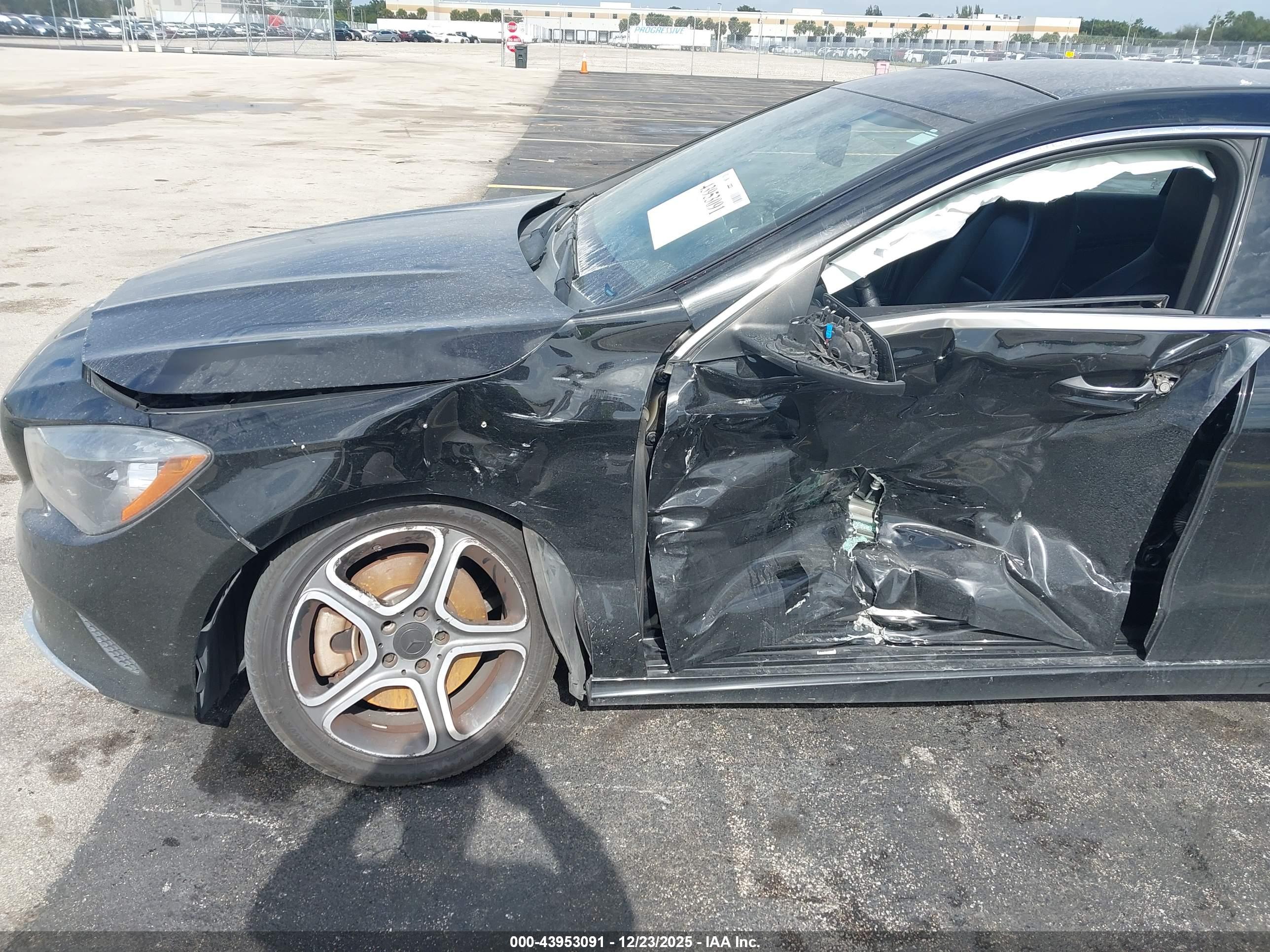 MERCEDES-BENZ CLA image 6