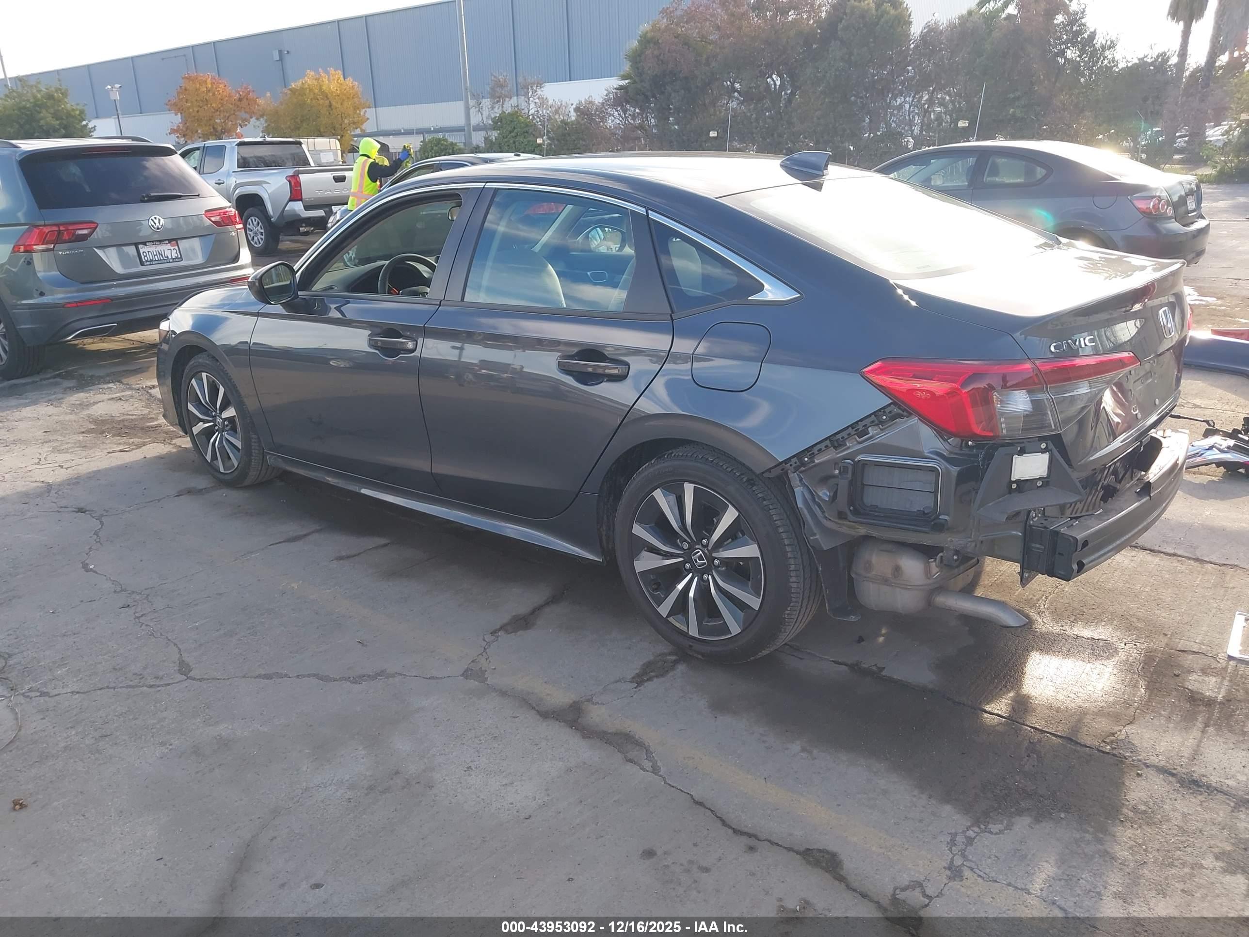 HONDA CIVIC image 3
