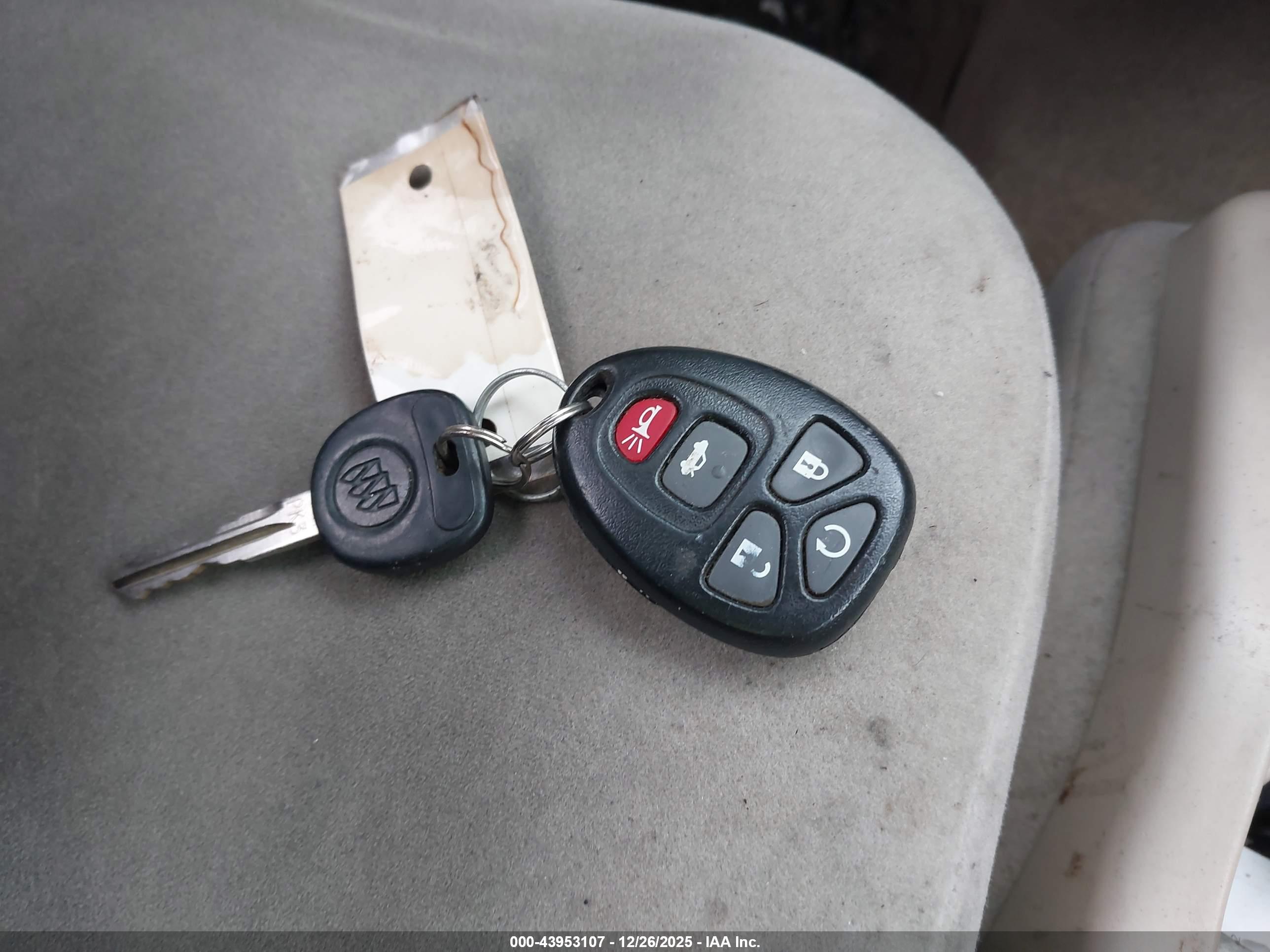 BUICK LACROSSE image 11