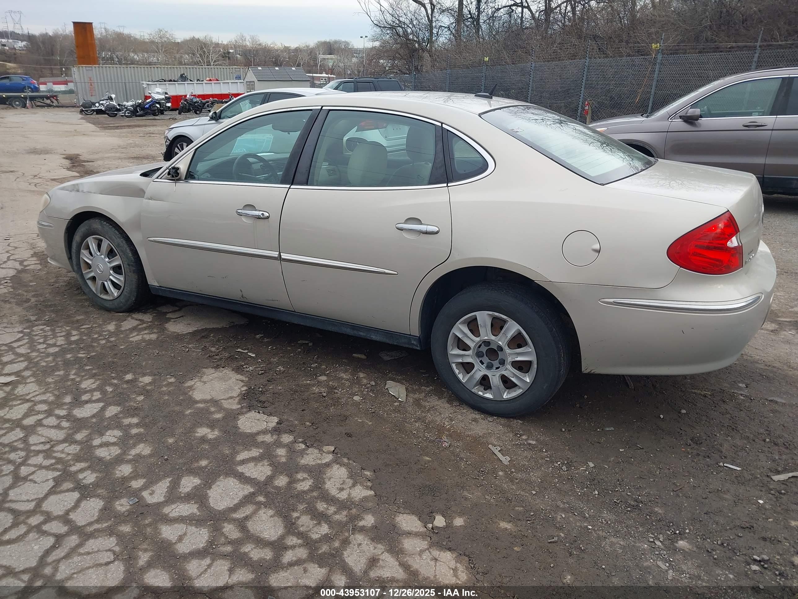 BUICK LACROSSE image 3