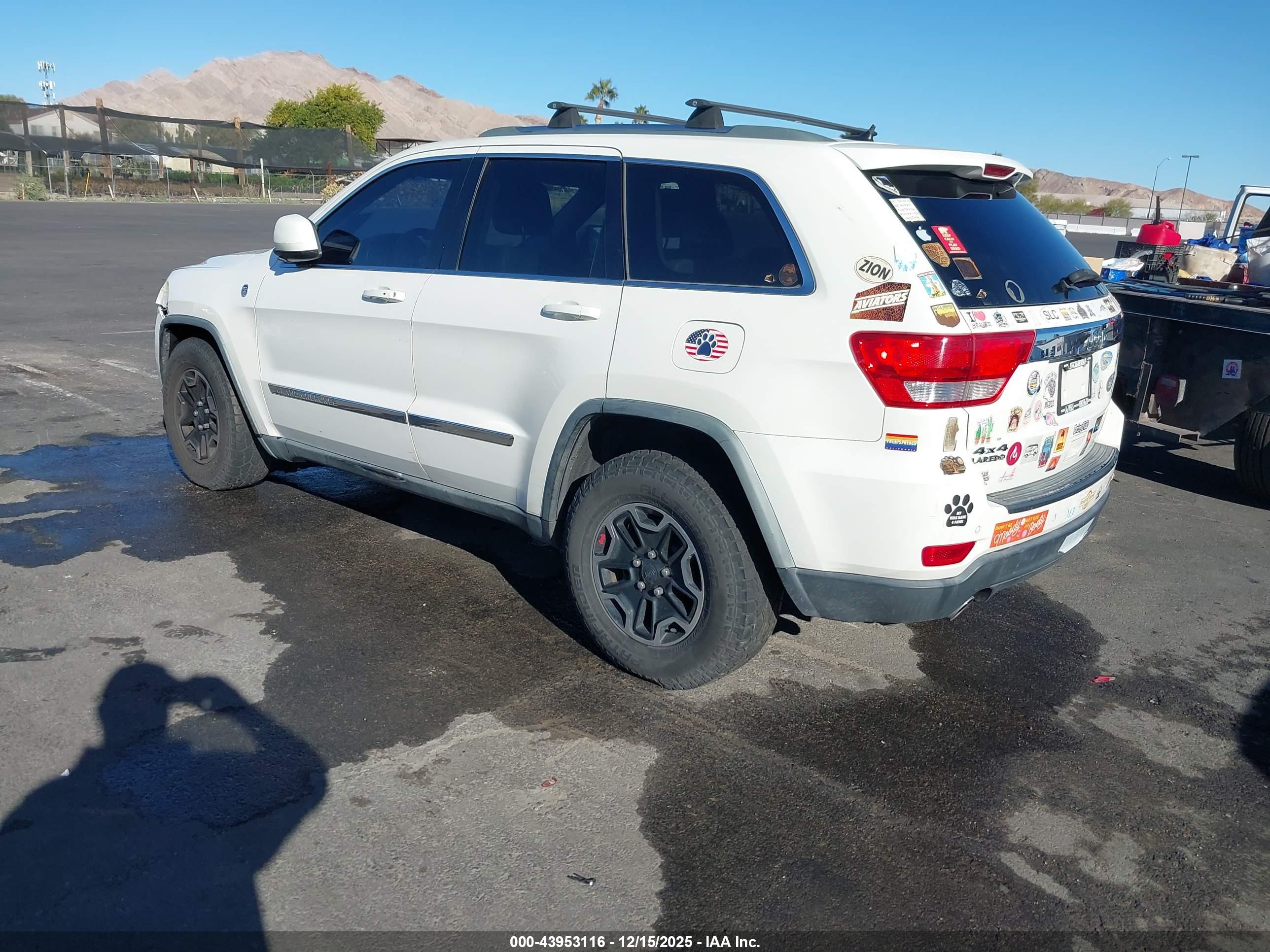 JEEP GRAND image 3