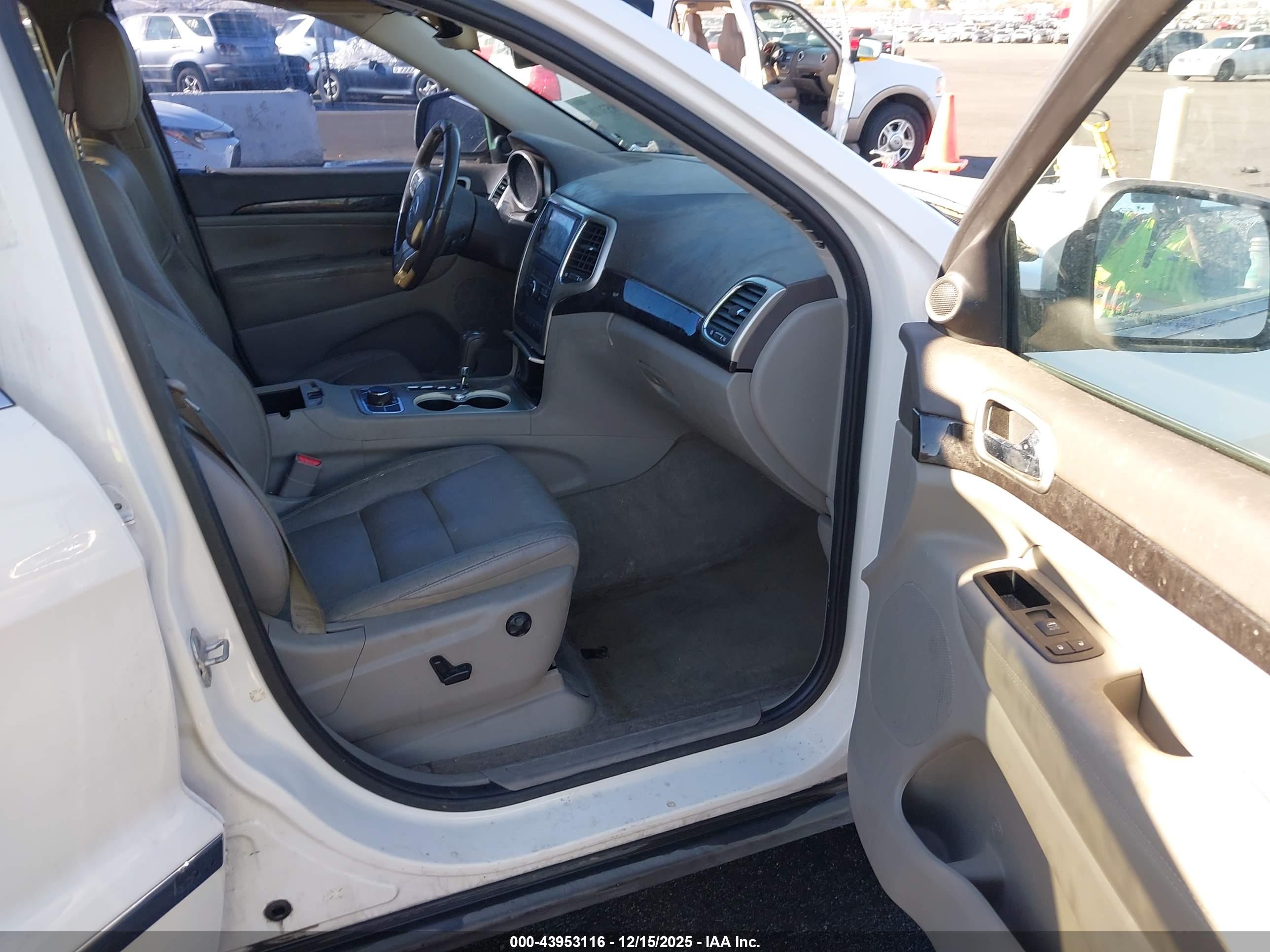 JEEP GRAND image 5