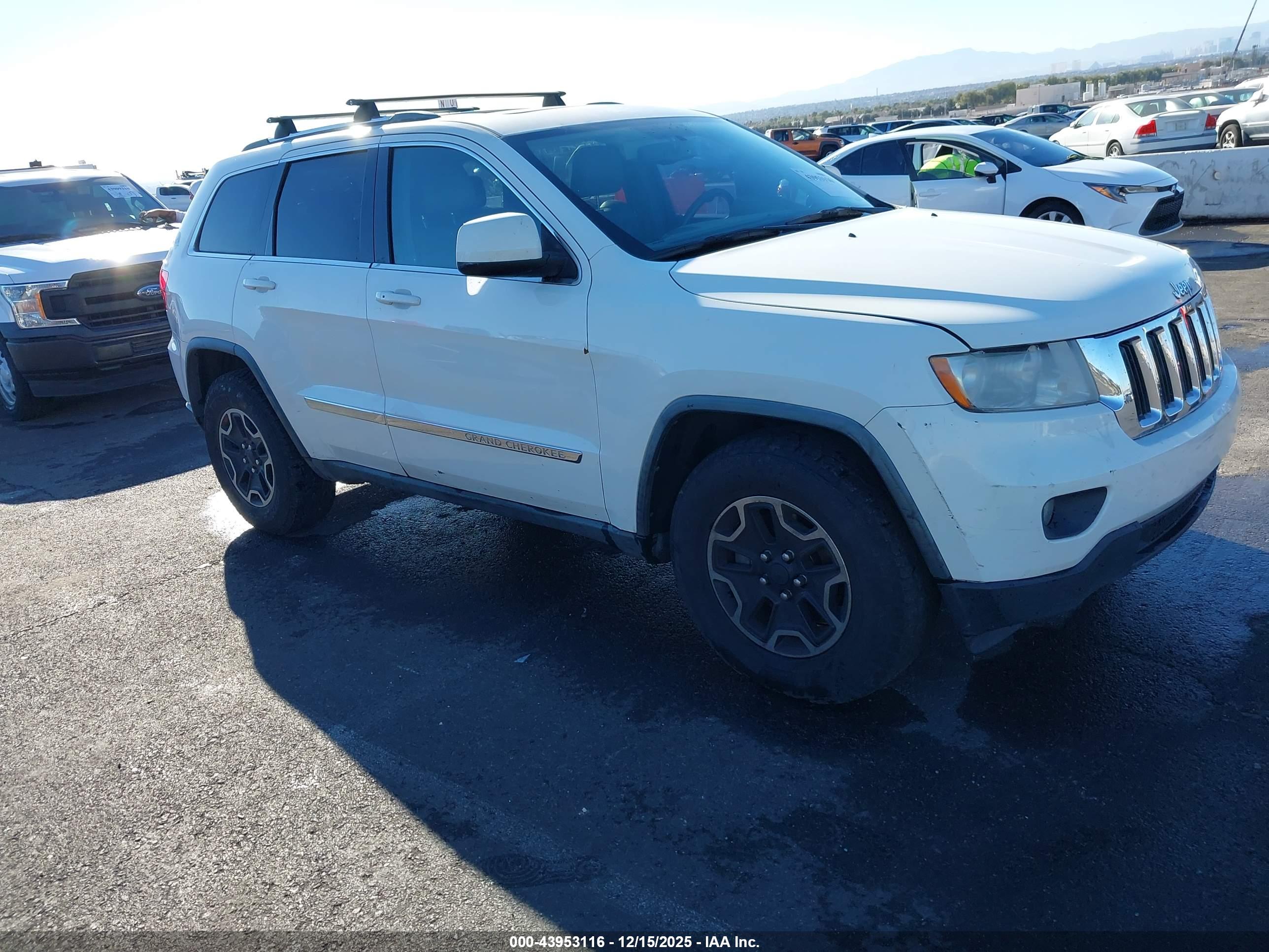 JEEP GRAND image 6