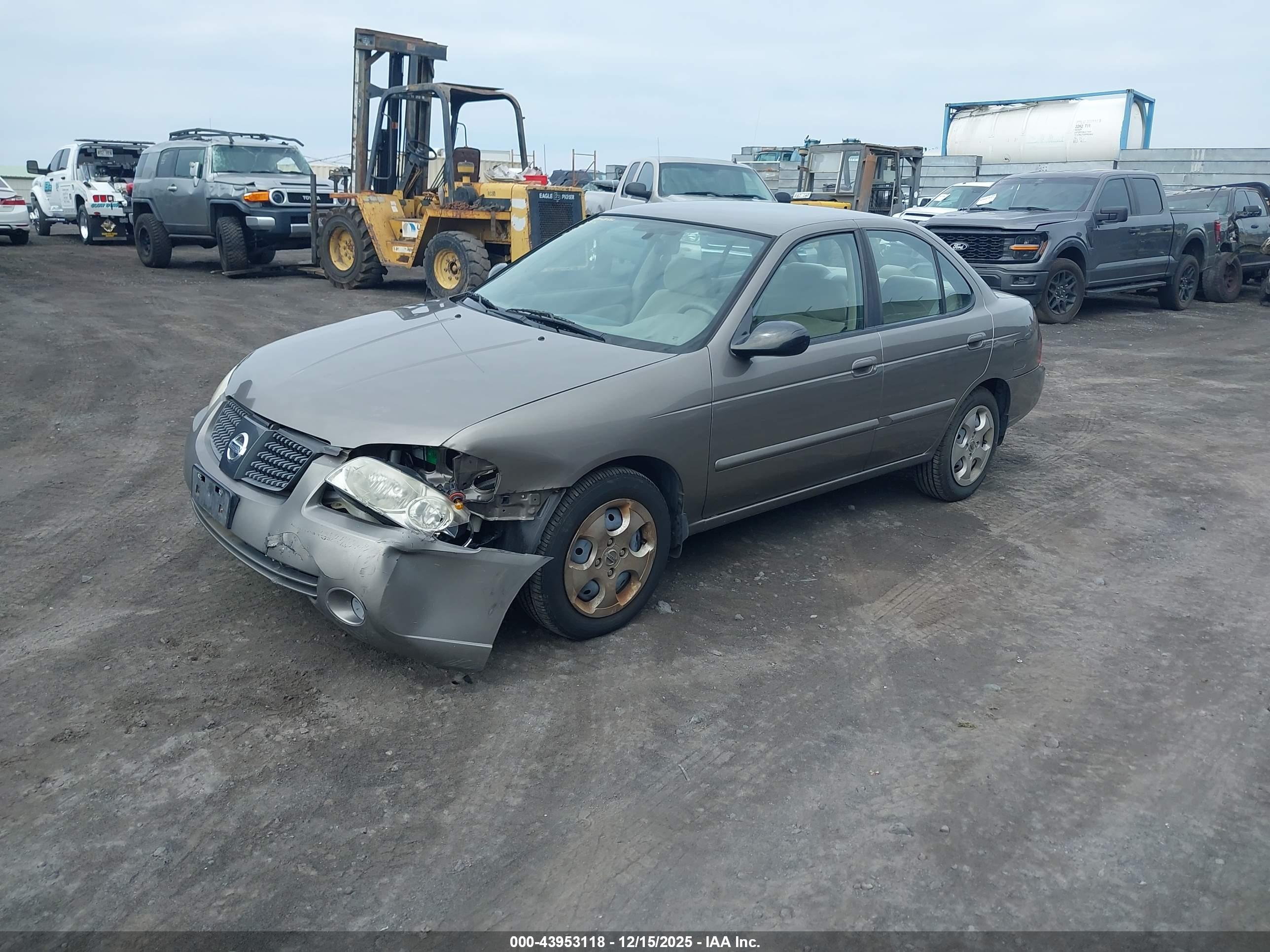 NISSAN SENTRA image 2
