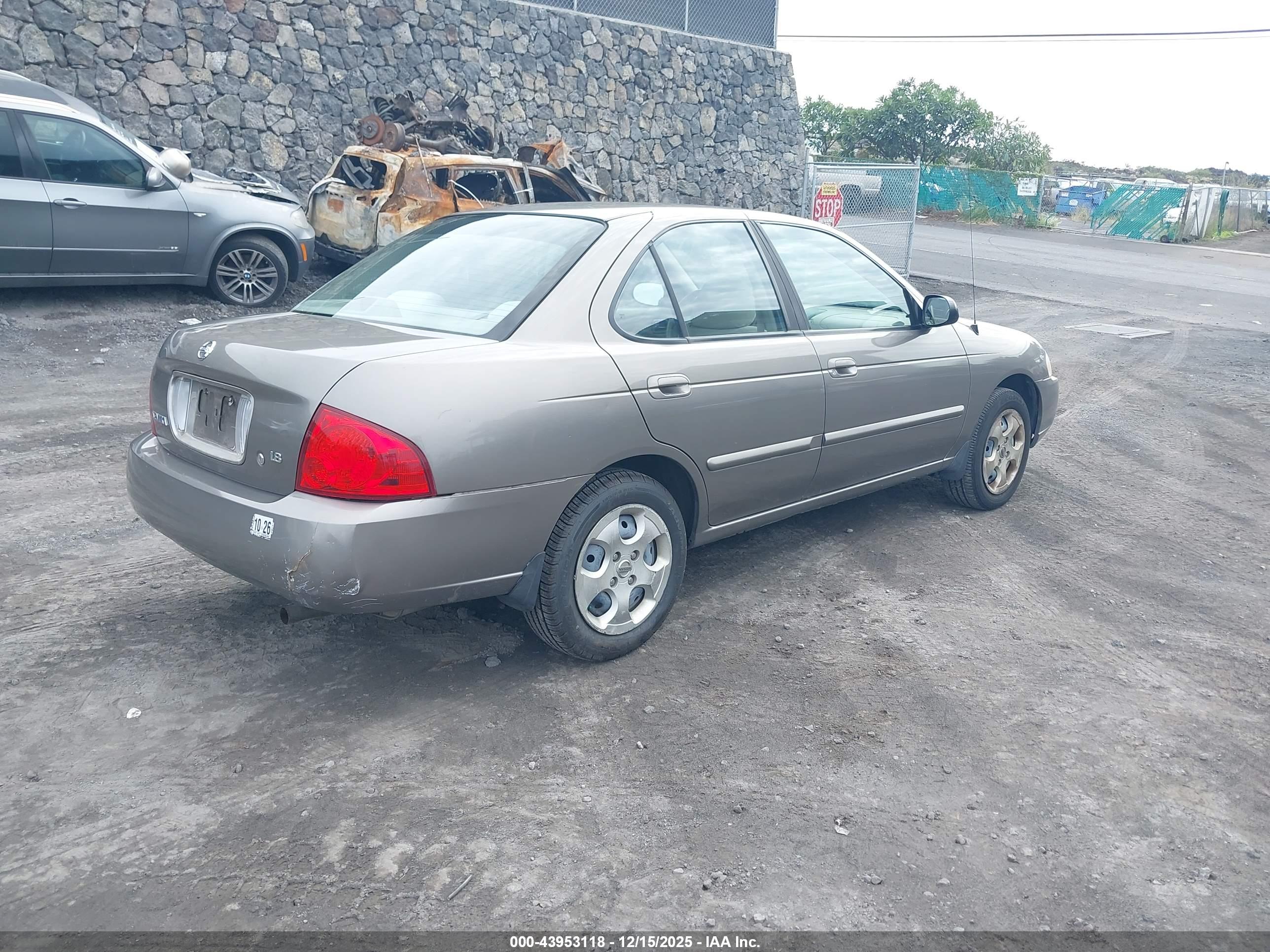 NISSAN SENTRA image 4