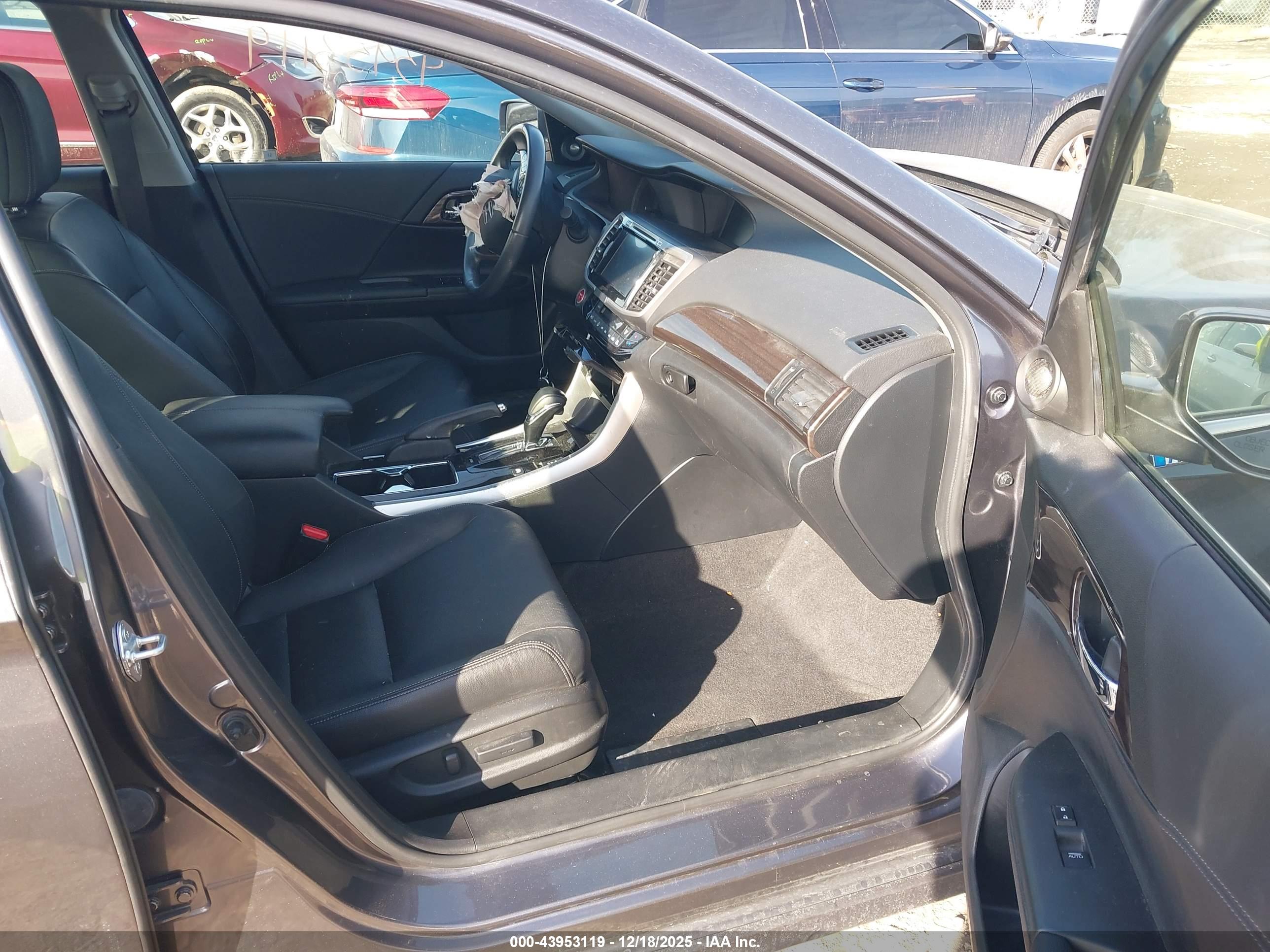HONDA ACCORD image 5