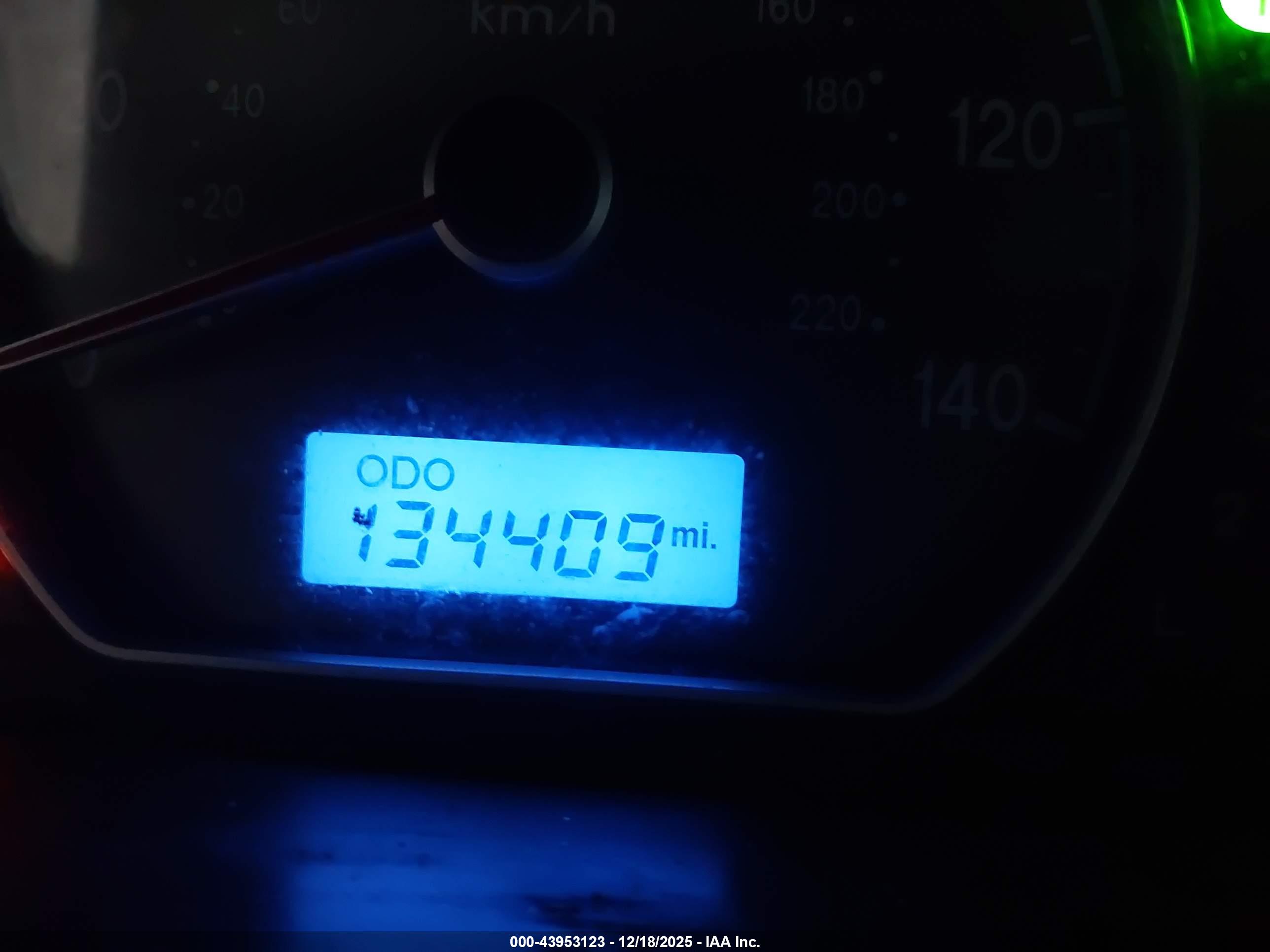 HYUNDAI ELANTRA image 7