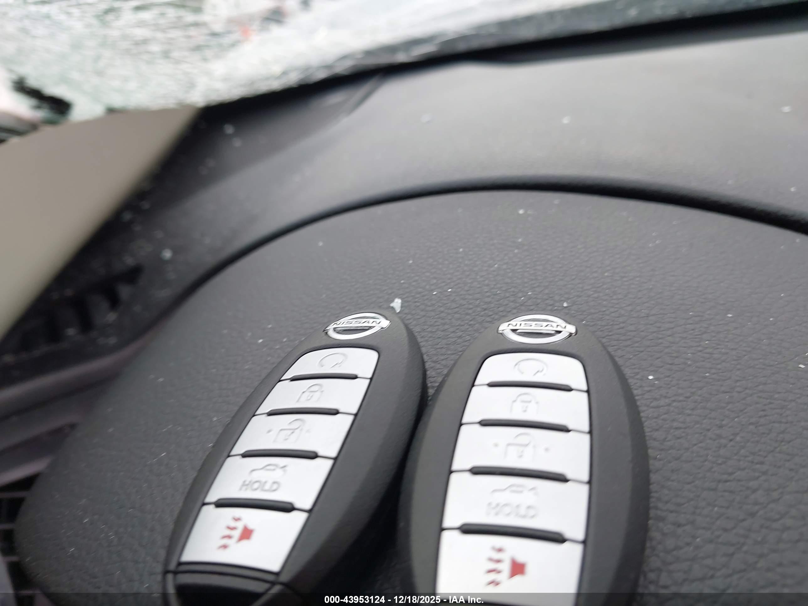 NISSAN ALTIMA image 11
