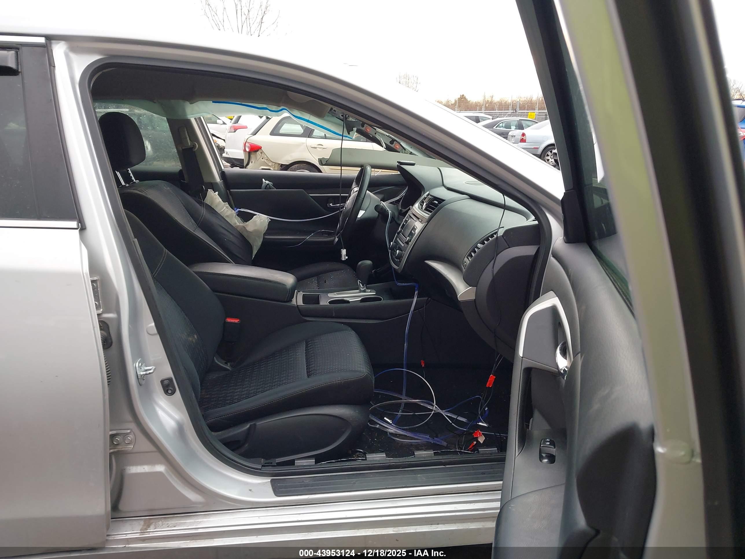 NISSAN ALTIMA image 5