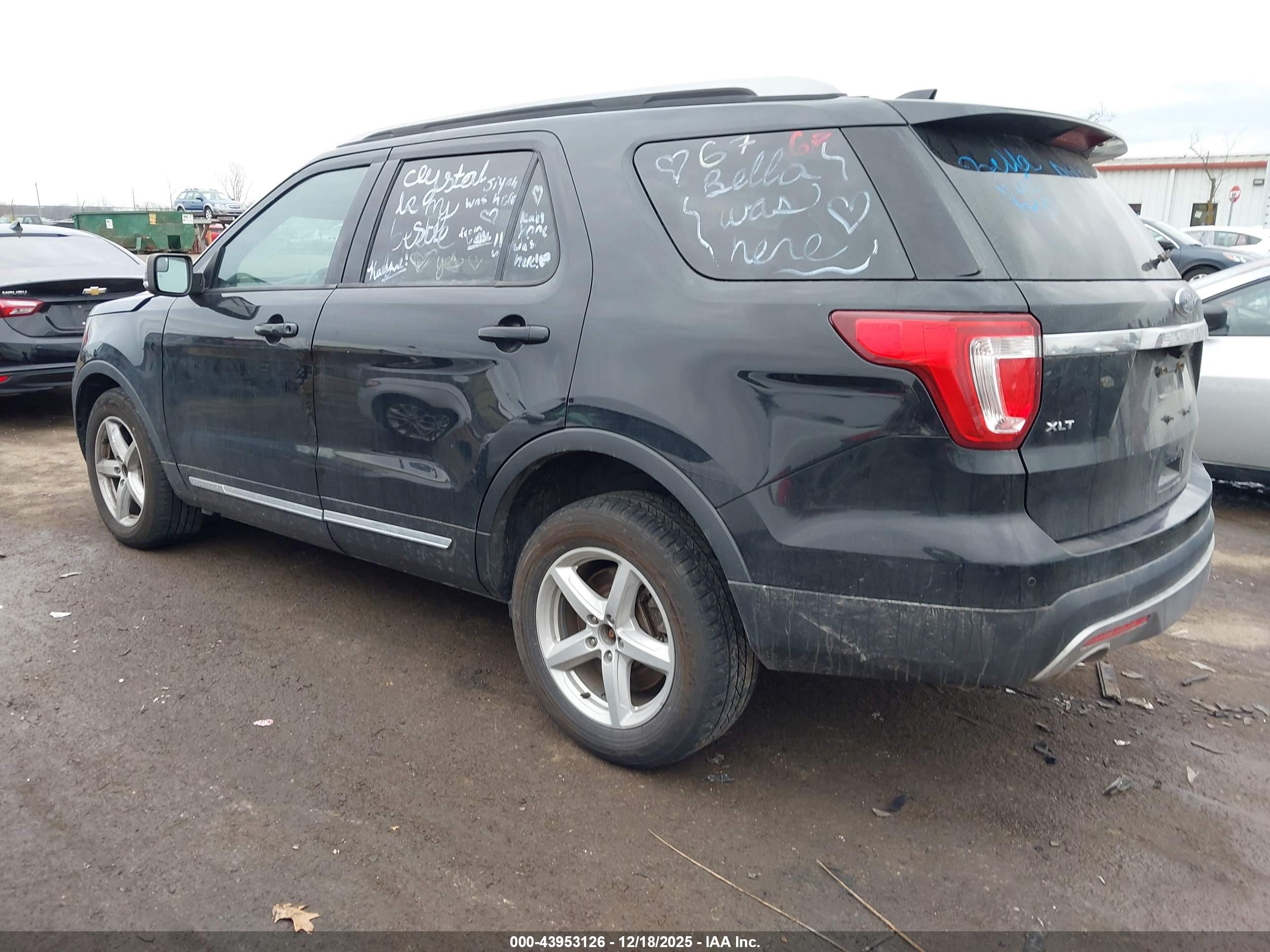 FORD EXPLORER image 3