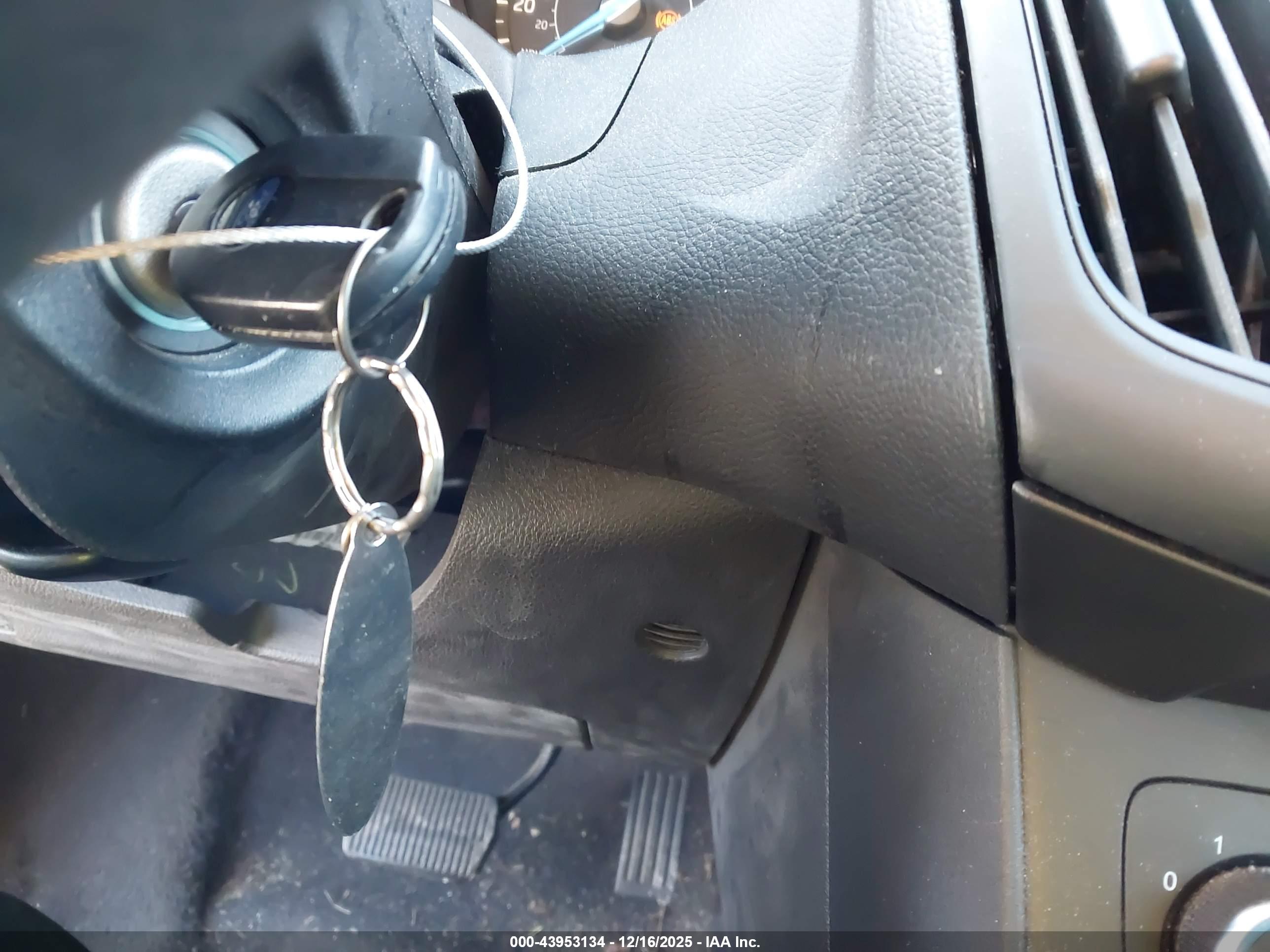 FORD FOCUS image 11