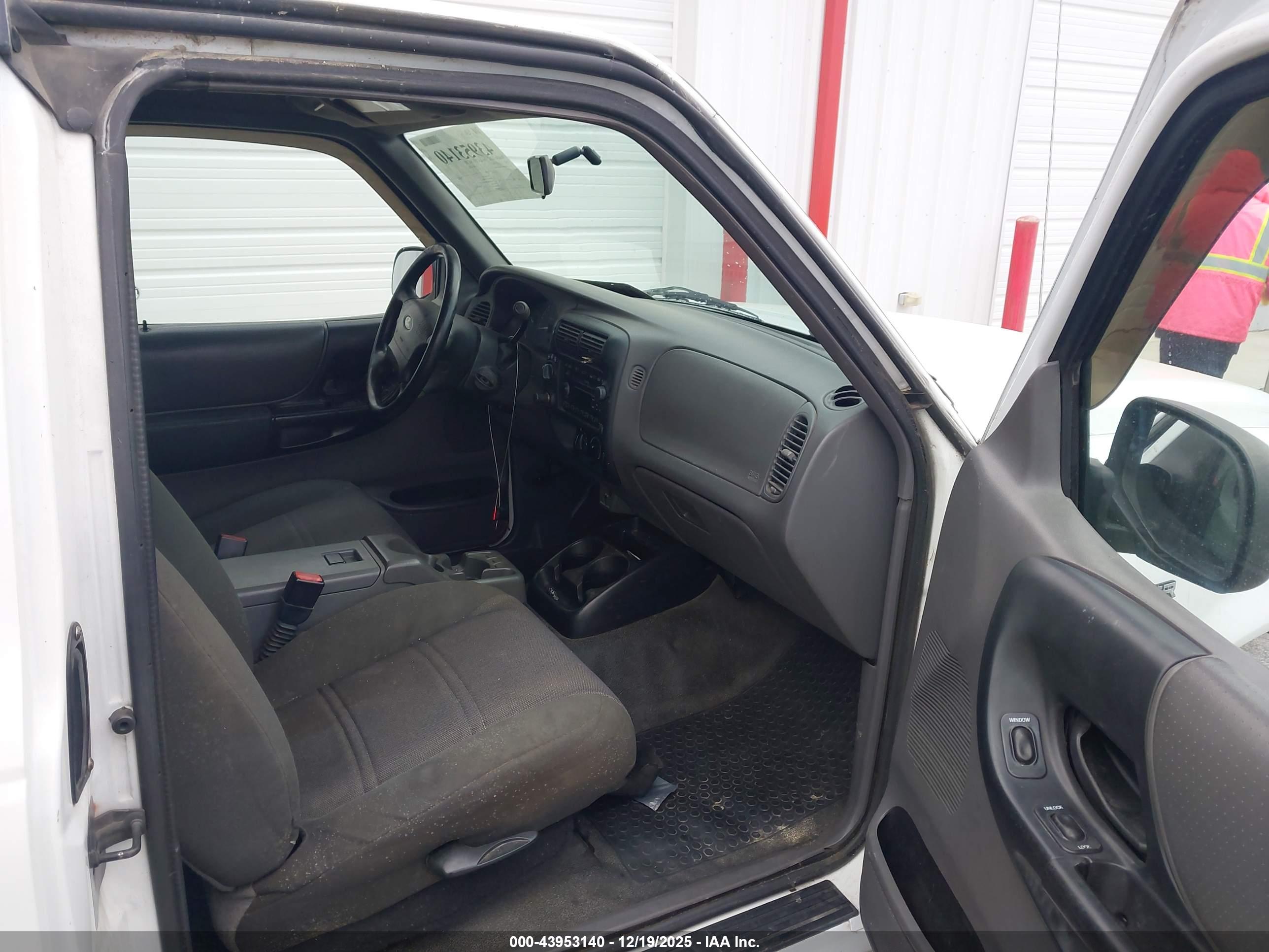 FORD RANGER image 5