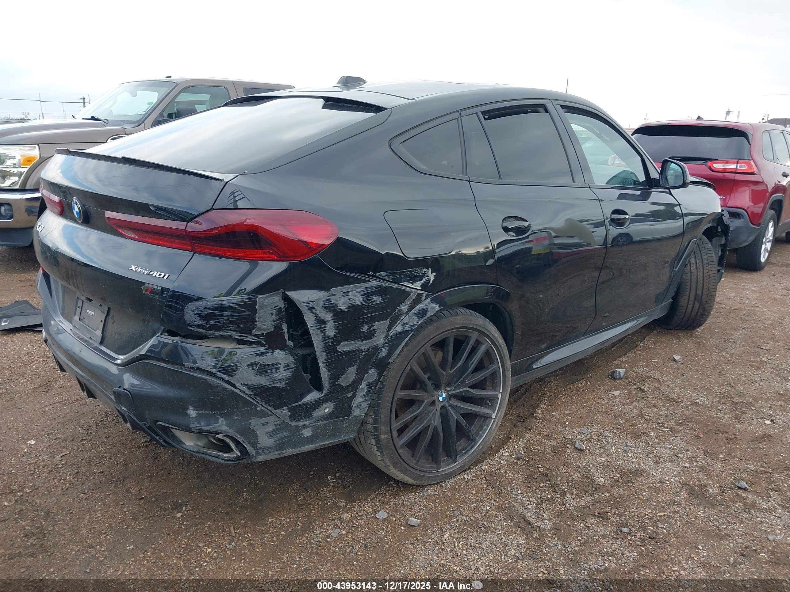 BMW X6 image 4