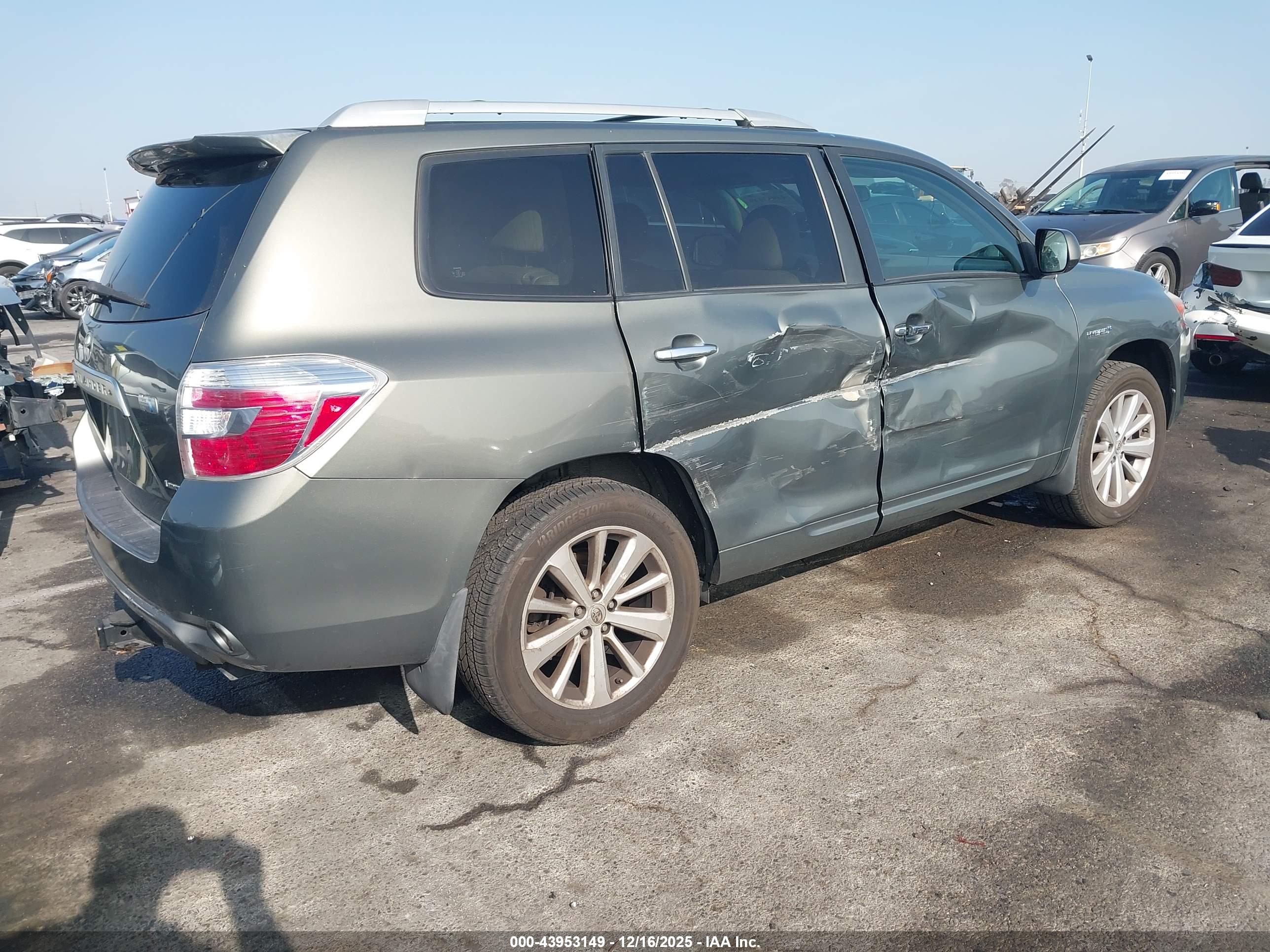 TOYOTA HIGHLANDER image 4