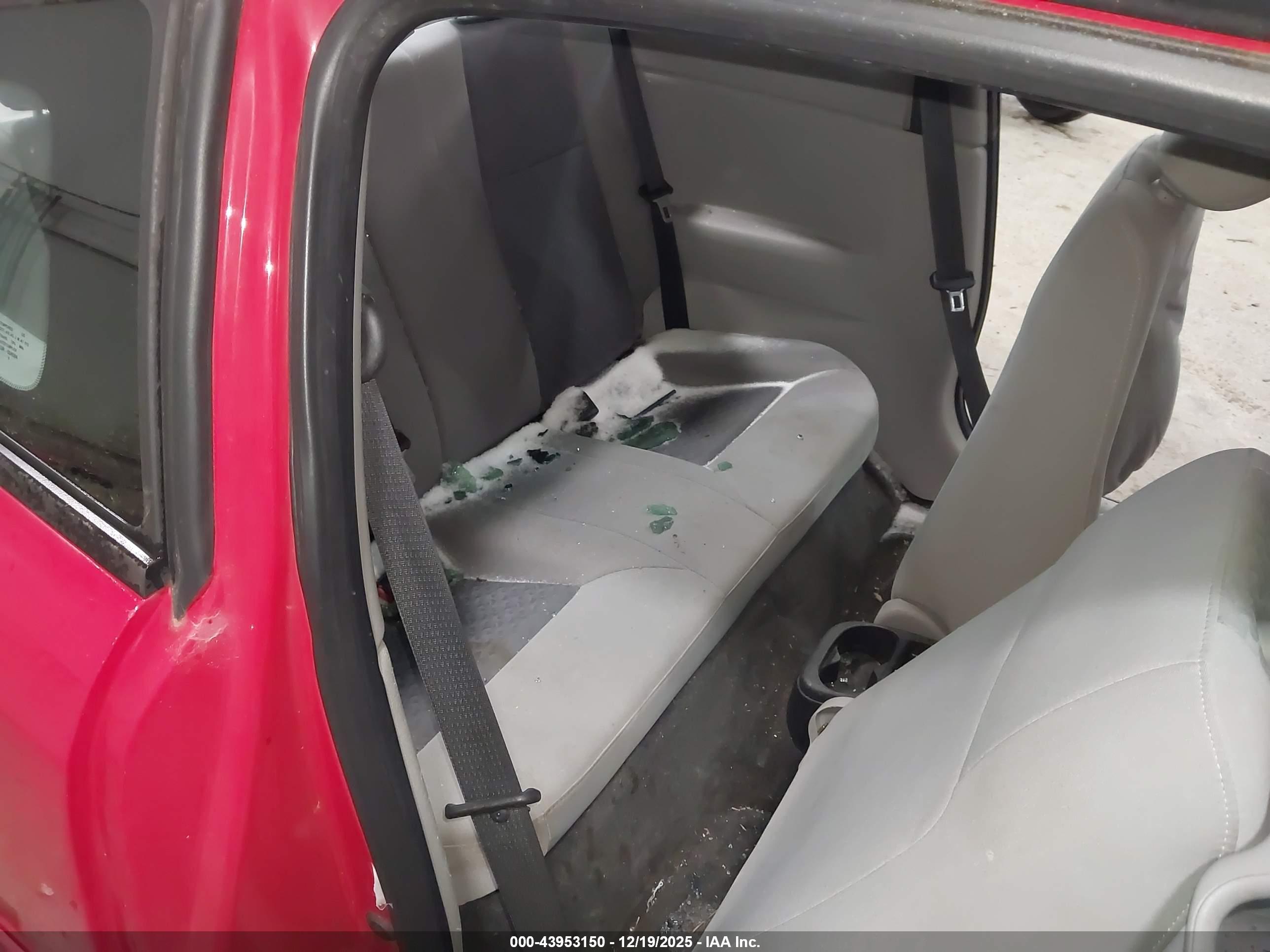 CHEVROLET COBALT image 8