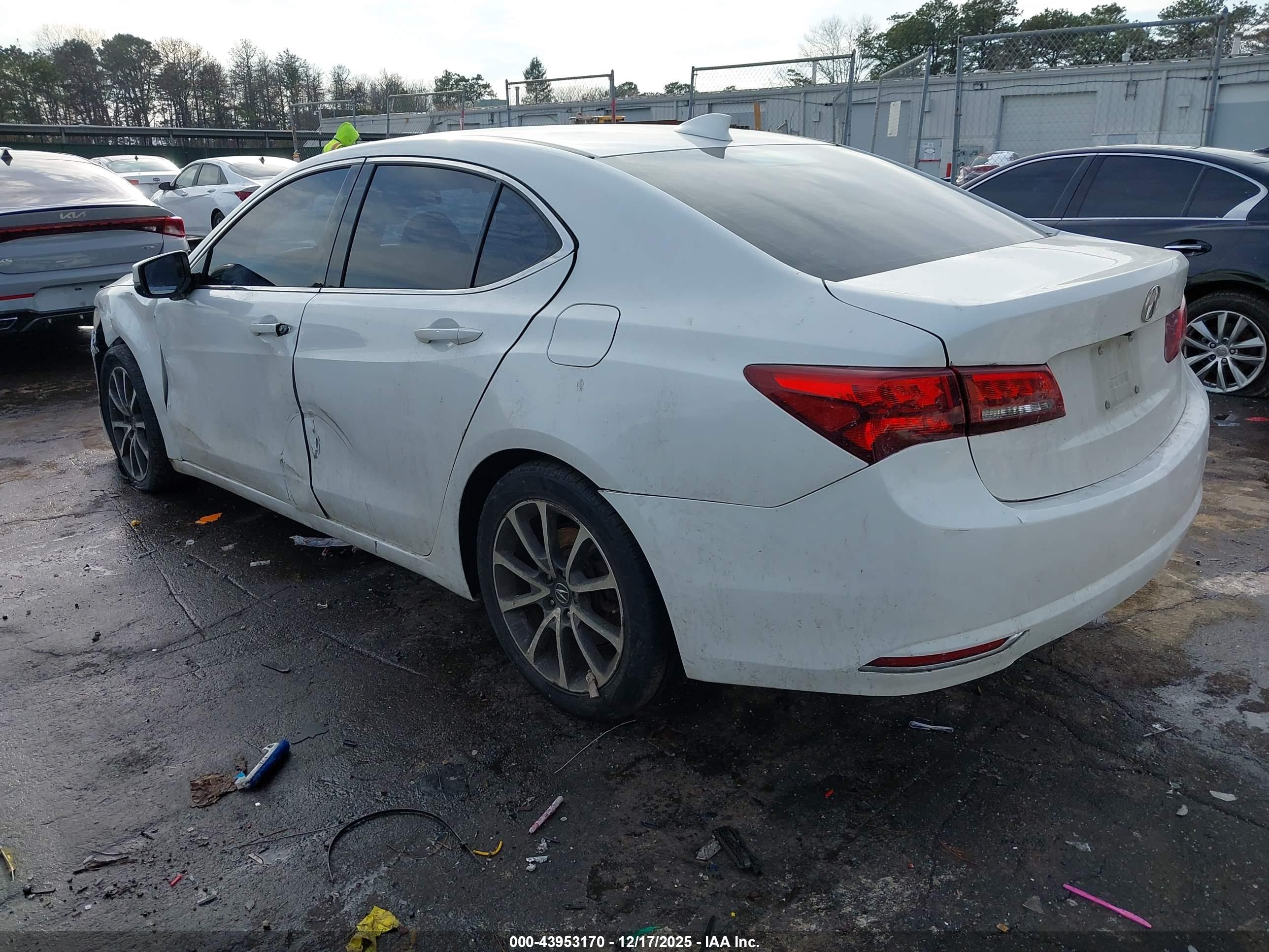 ACURA TLX image 3