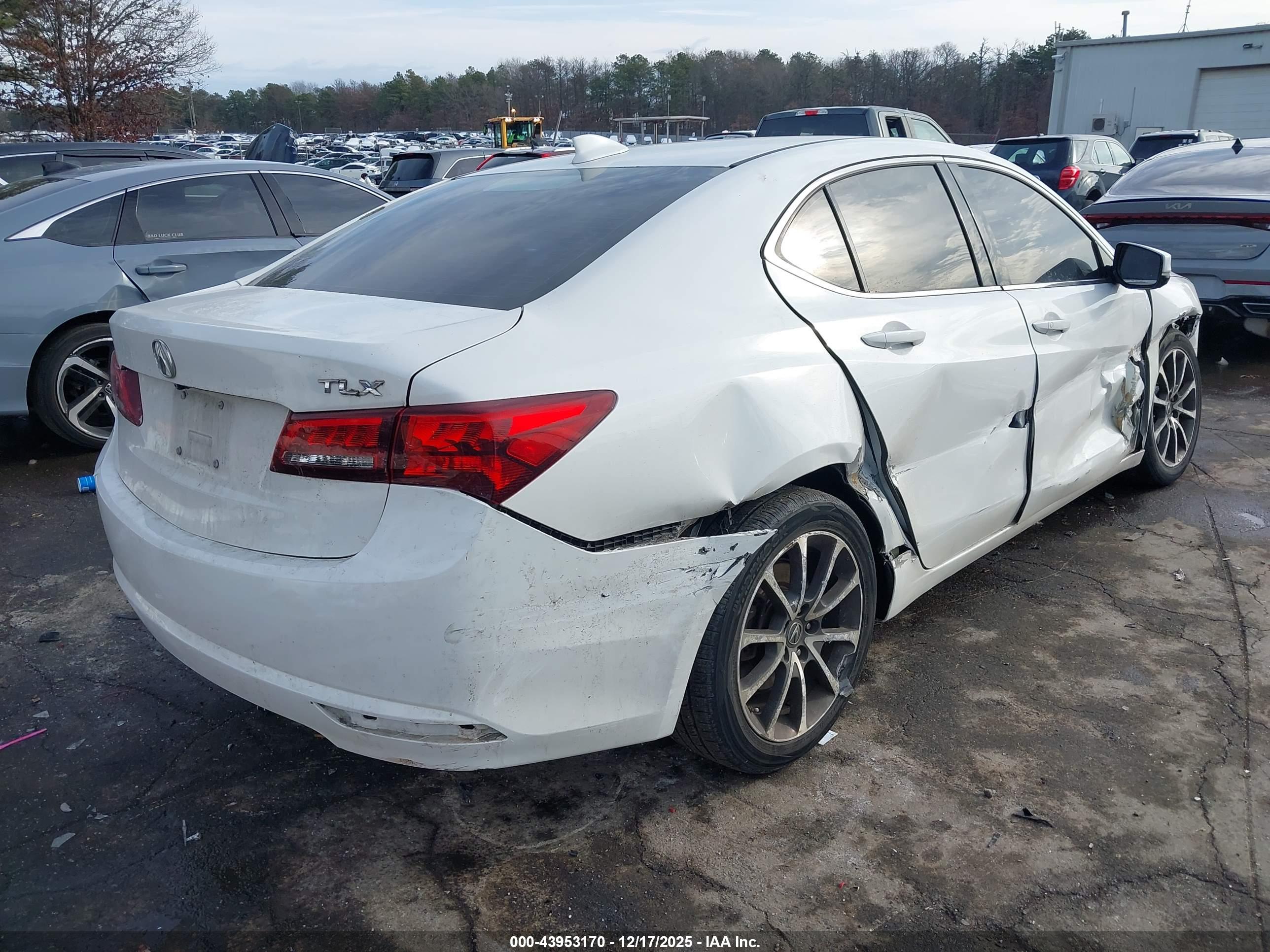 ACURA TLX image 4