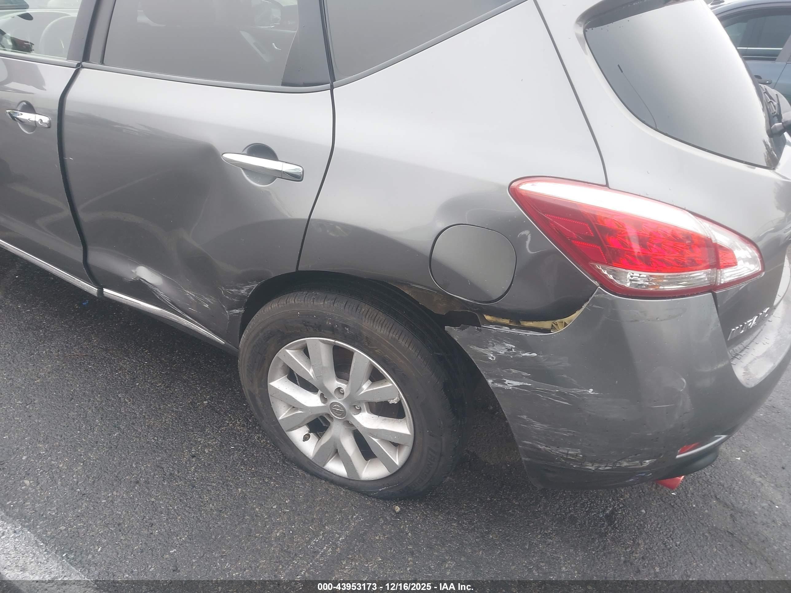 NISSAN MURANO image 6