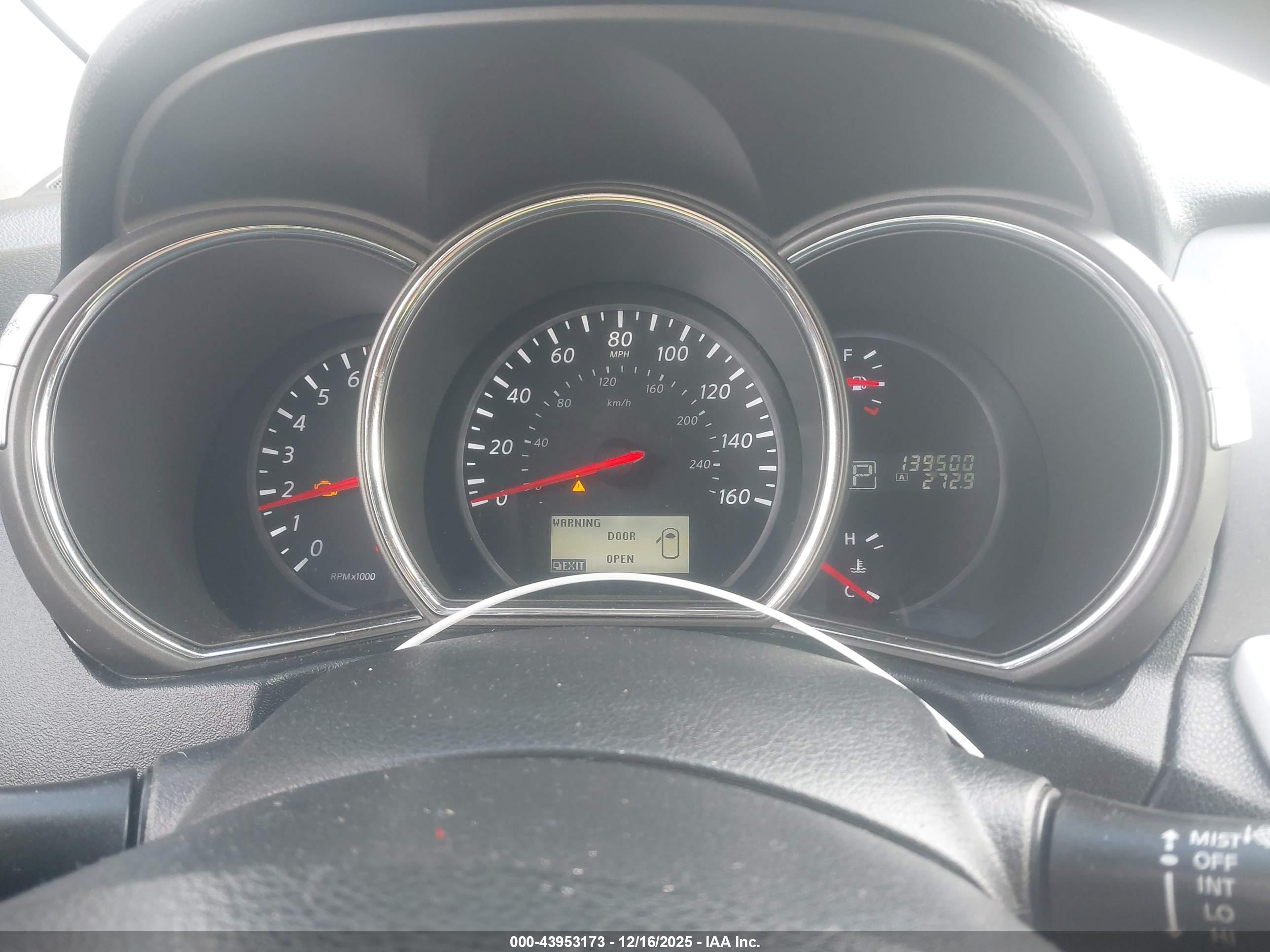 NISSAN MURANO image 7