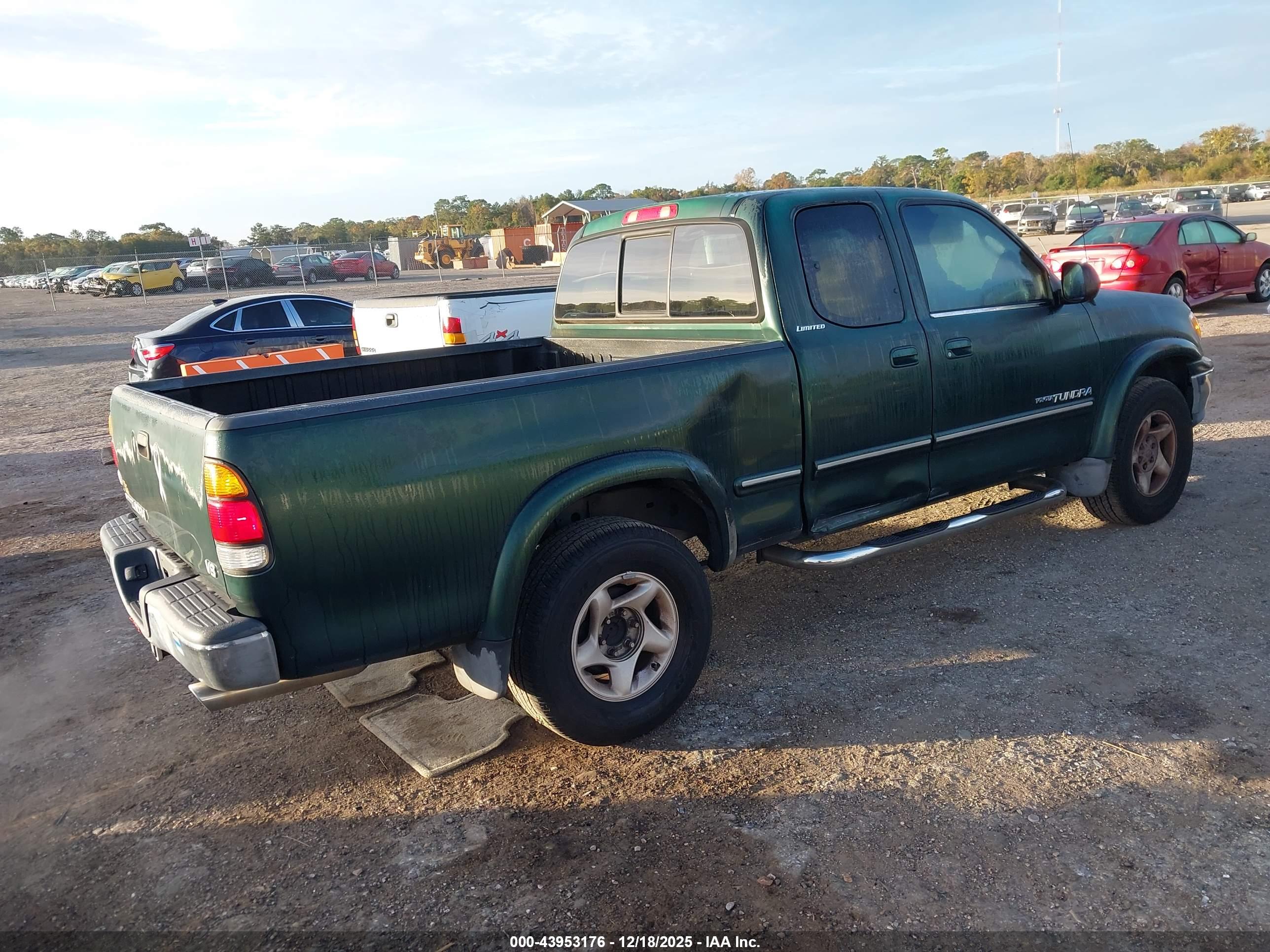 TOYOTA TUNDRA image 4