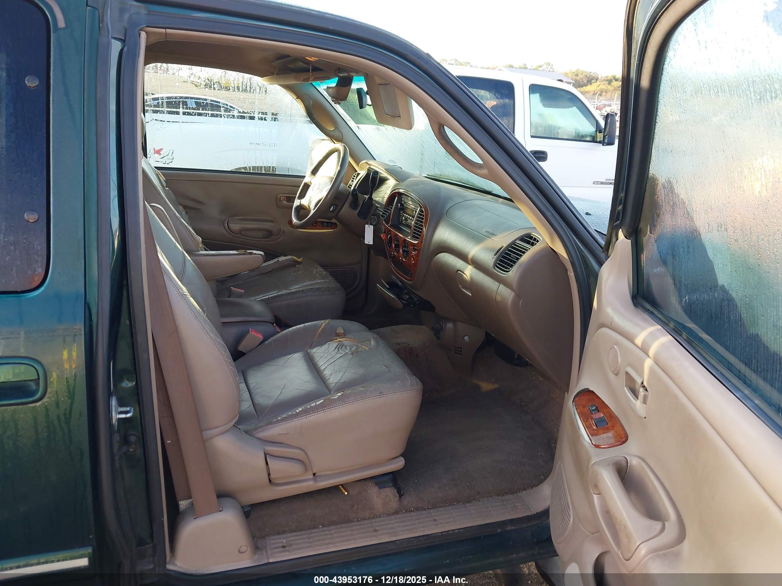 TOYOTA TUNDRA image 5